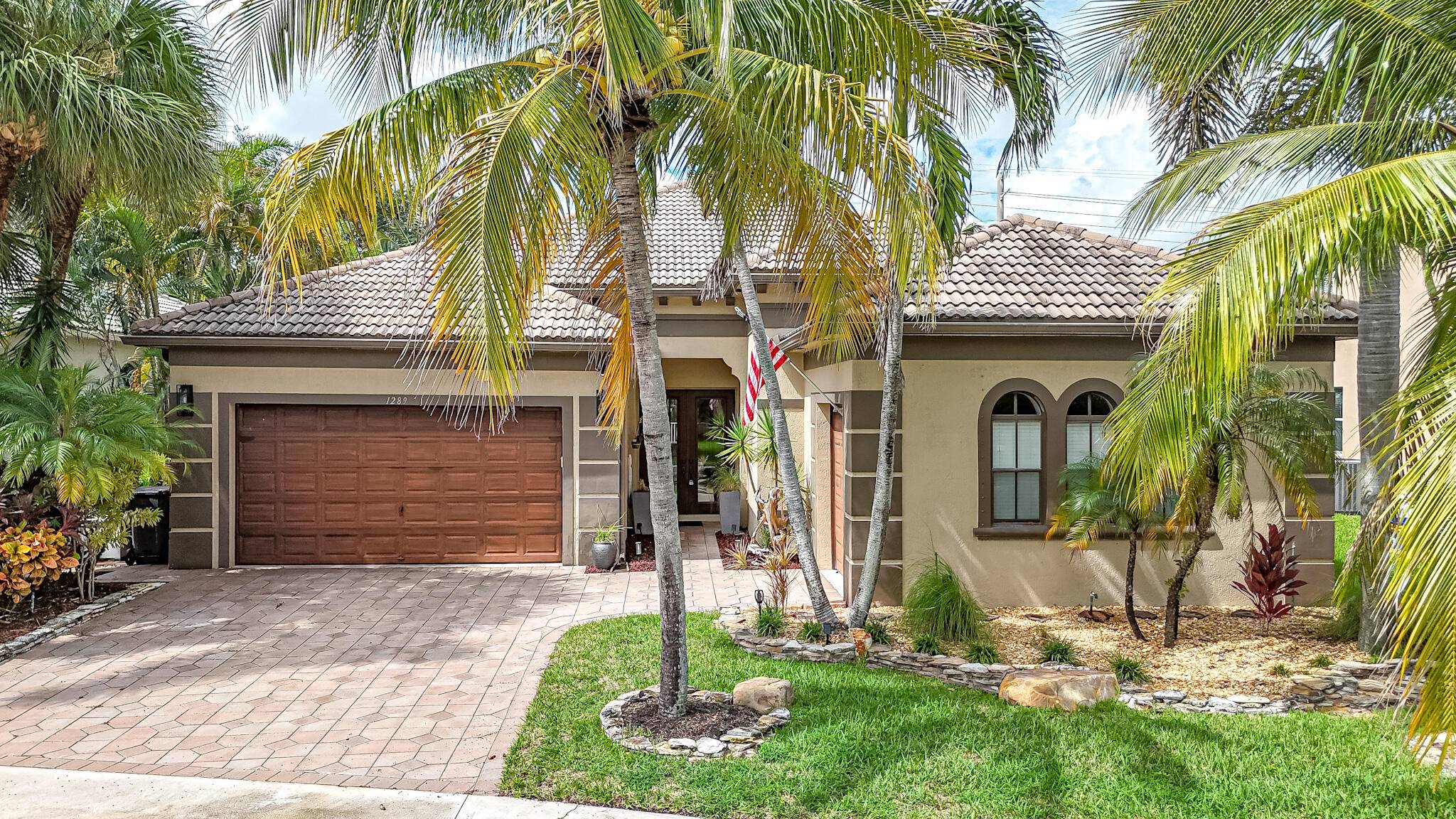 Wellington, FL 33414,1289 Beacon CIR