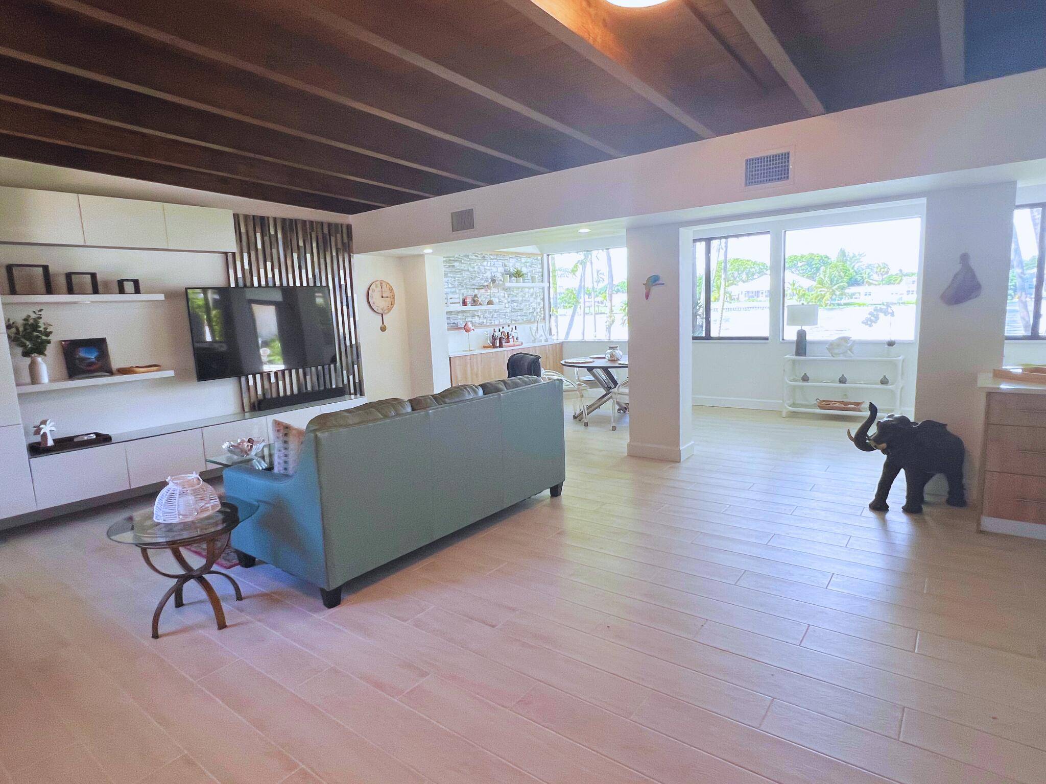 Lake Clarke Shores, FL 33406,7315 Pine Tree LN