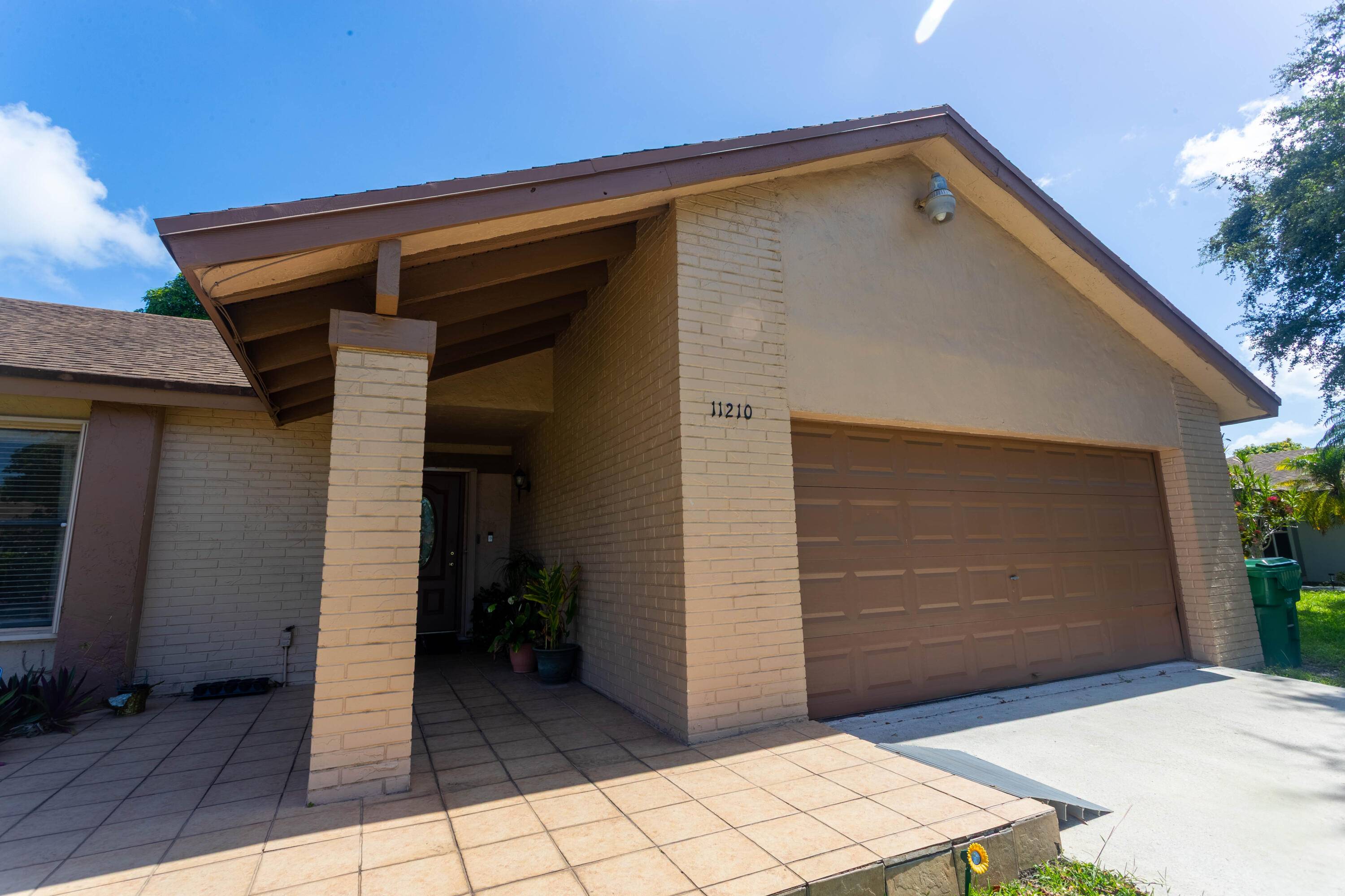 Miami, FL 33157,11210 SW 157th ST