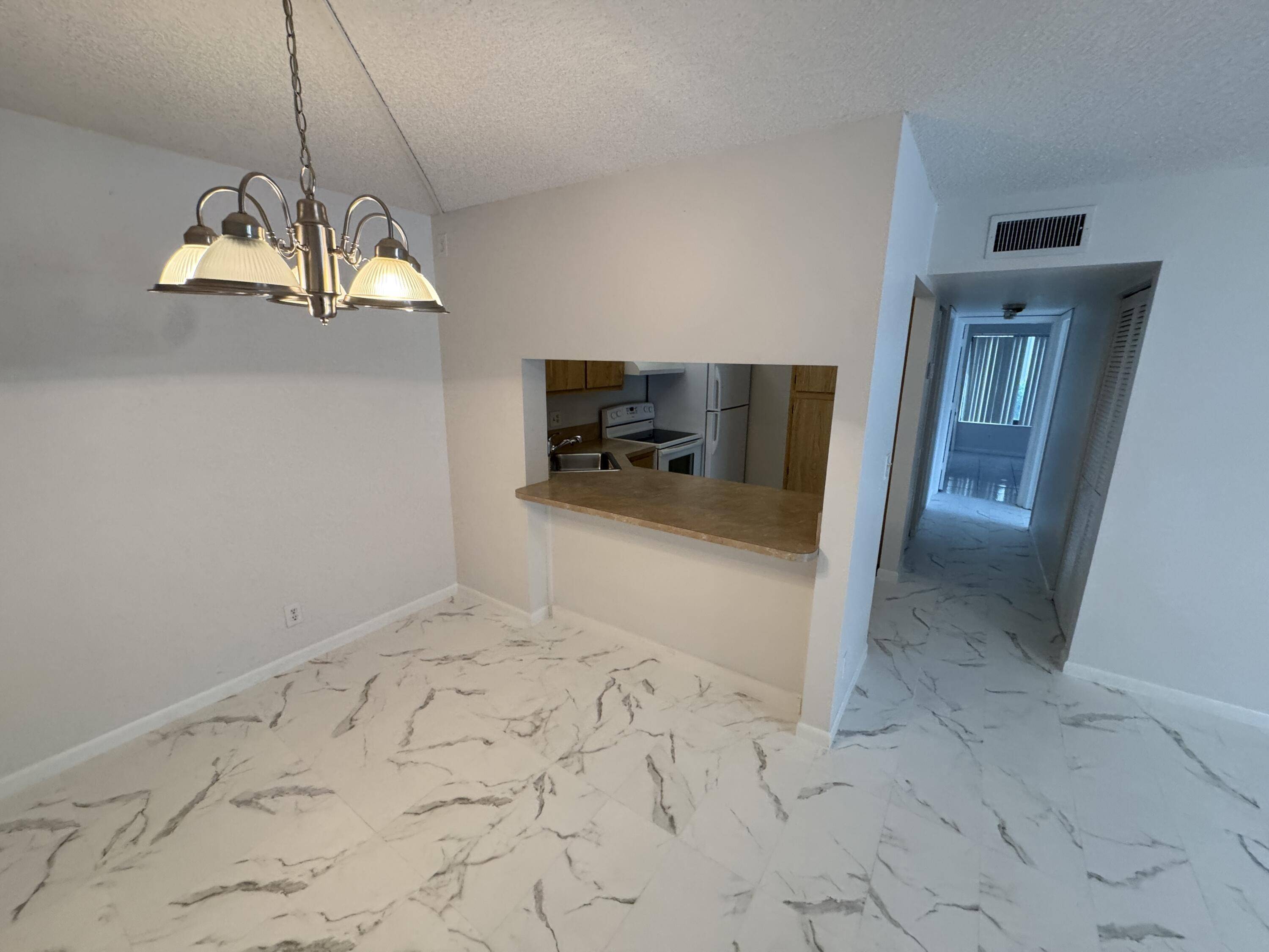 West Palm Beach, FL 33409,1111 Green Pine BLVD Apt H1