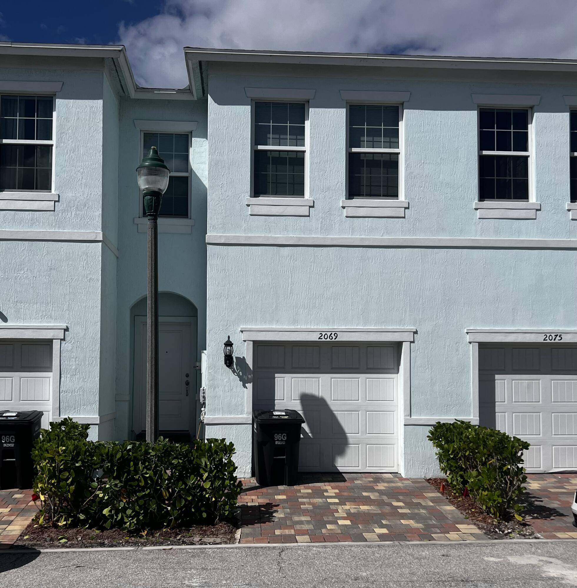 West Palm Beach, FL 33407,2061 Happy ST