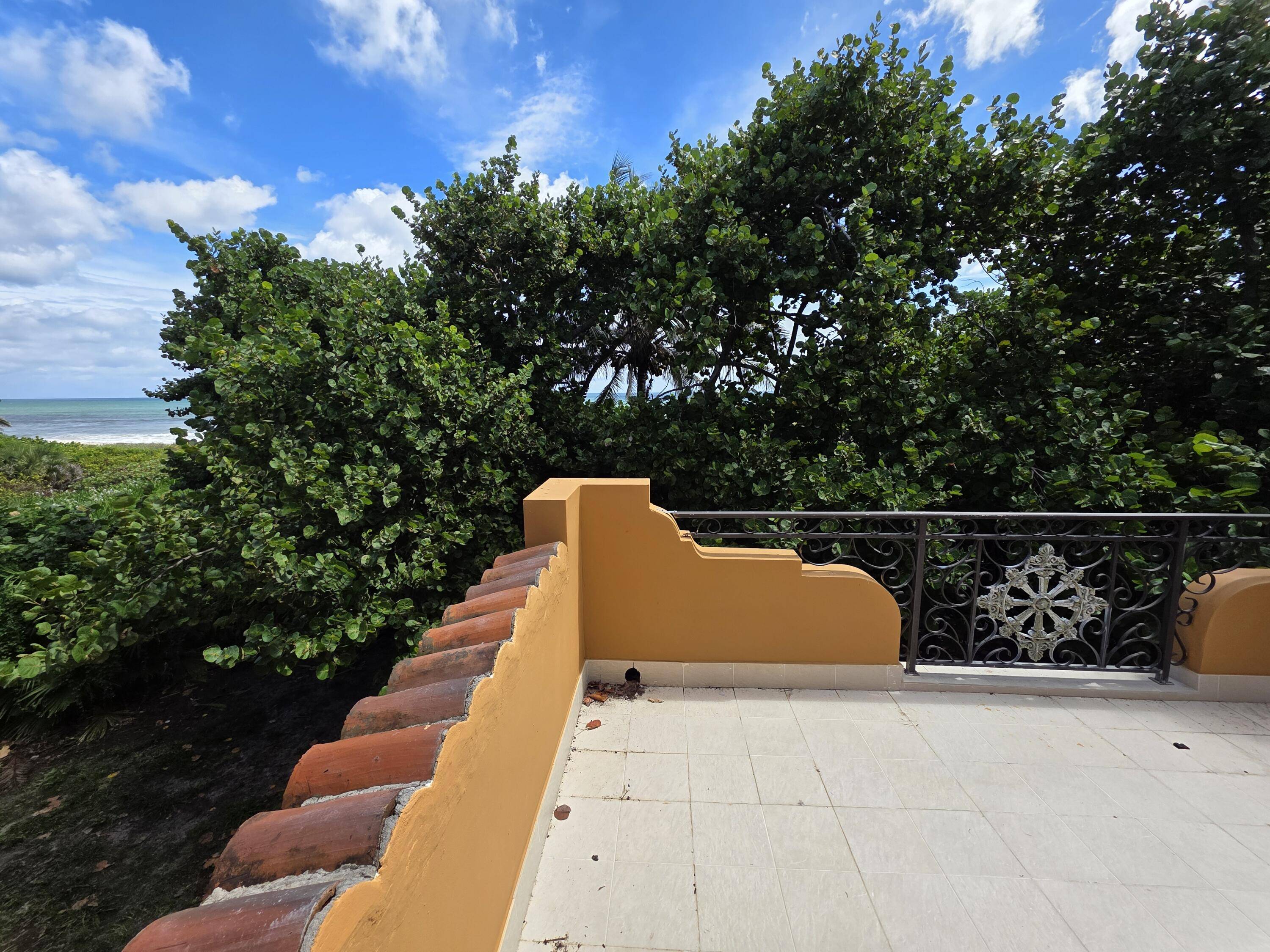 Hollywood, FL 33019,4200 N Surf RD