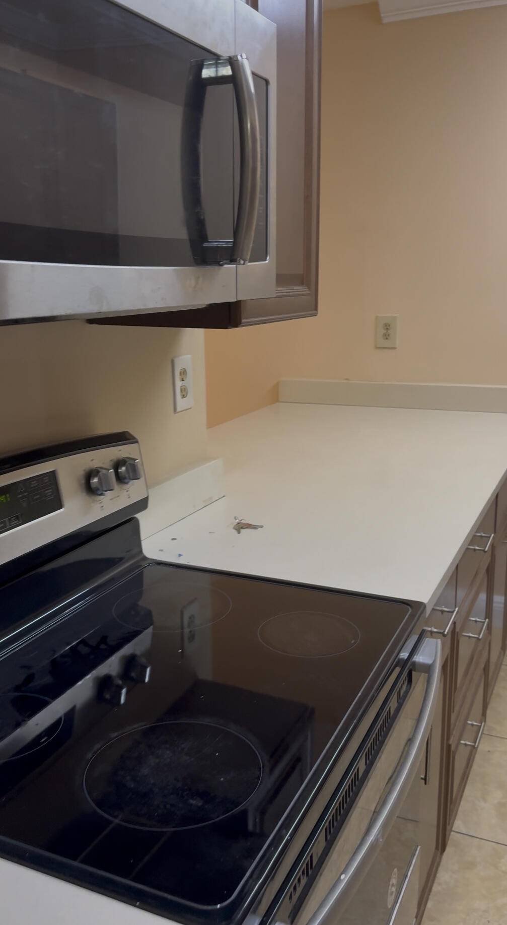 West Palm Beach, FL 33401,1880 N Congress AVE 401