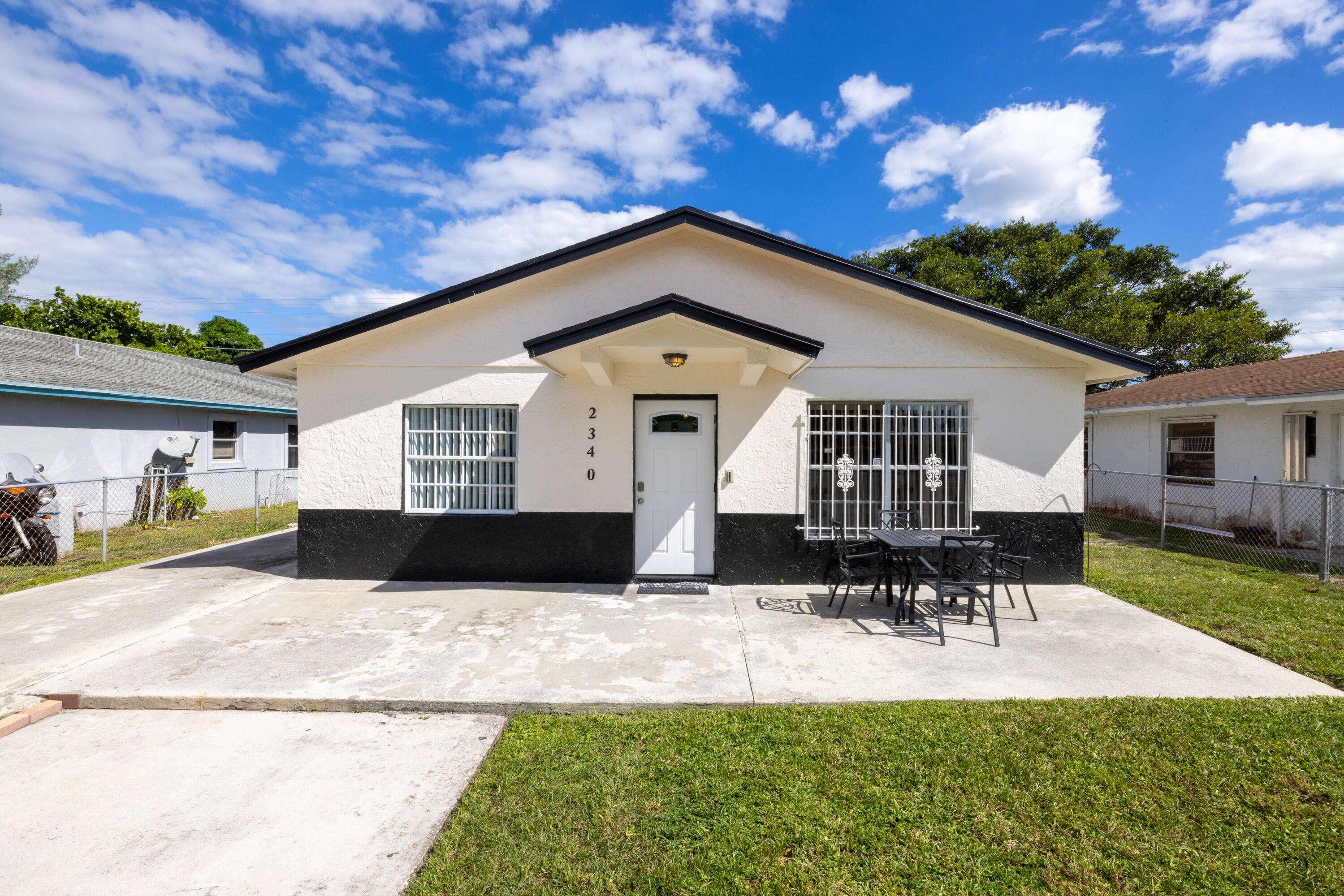 Riviera Beach, FL 33404,2340 R J Hendley AVE