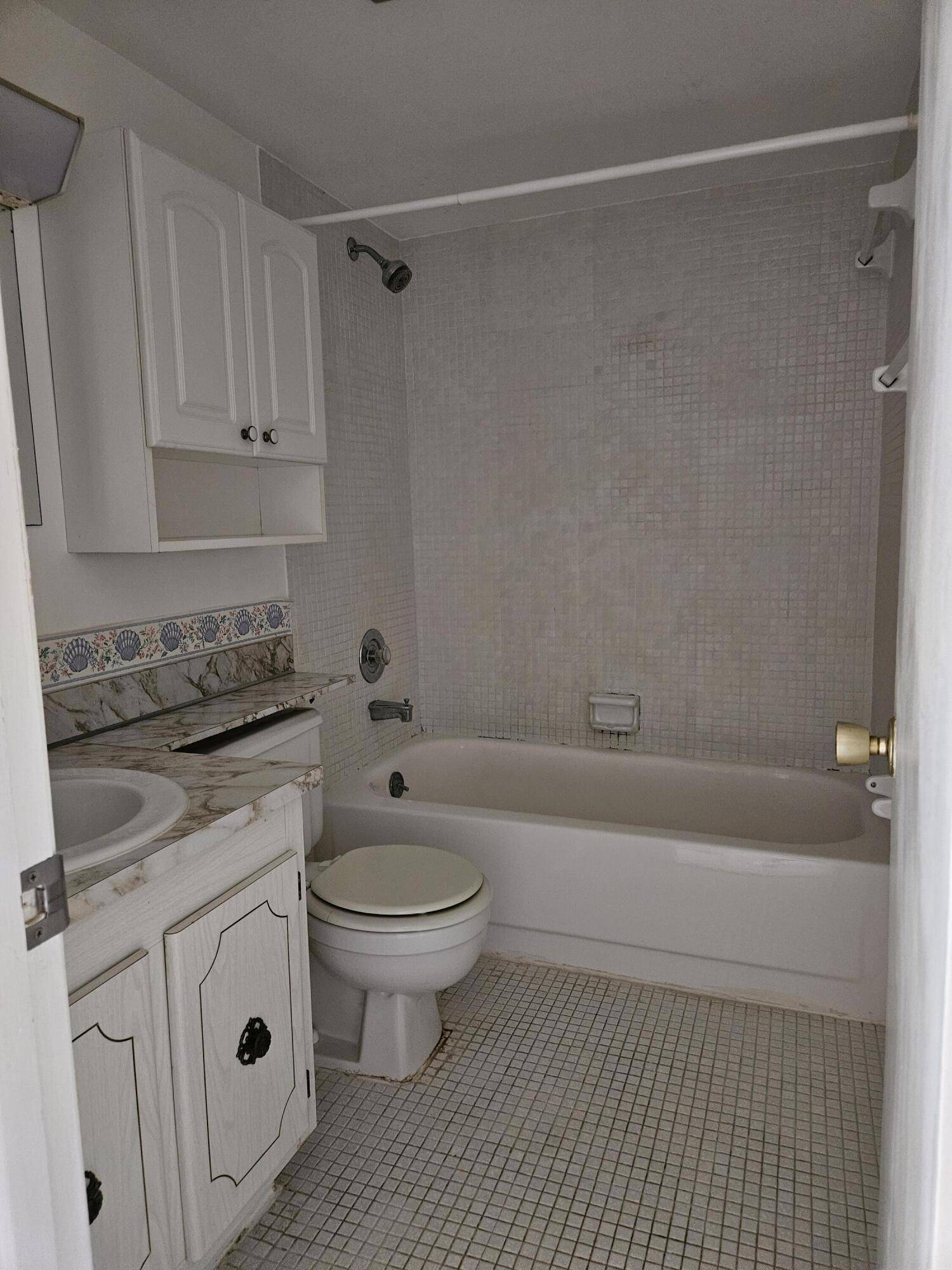 Palm Springs, FL 33461,500 W Village Green CIR 118
