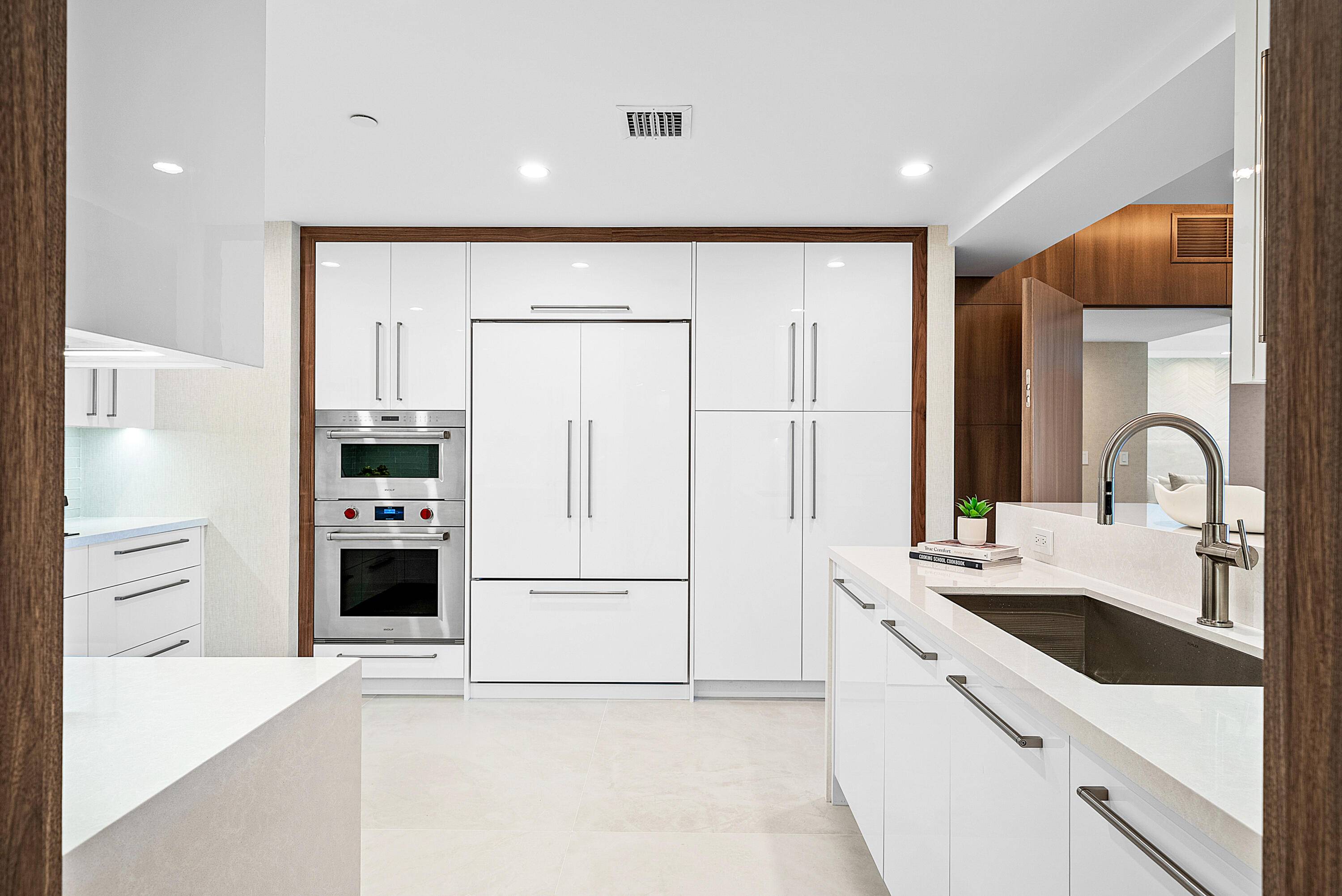 Boca Raton, FL 33432,200 E Palmetto Park RD 712