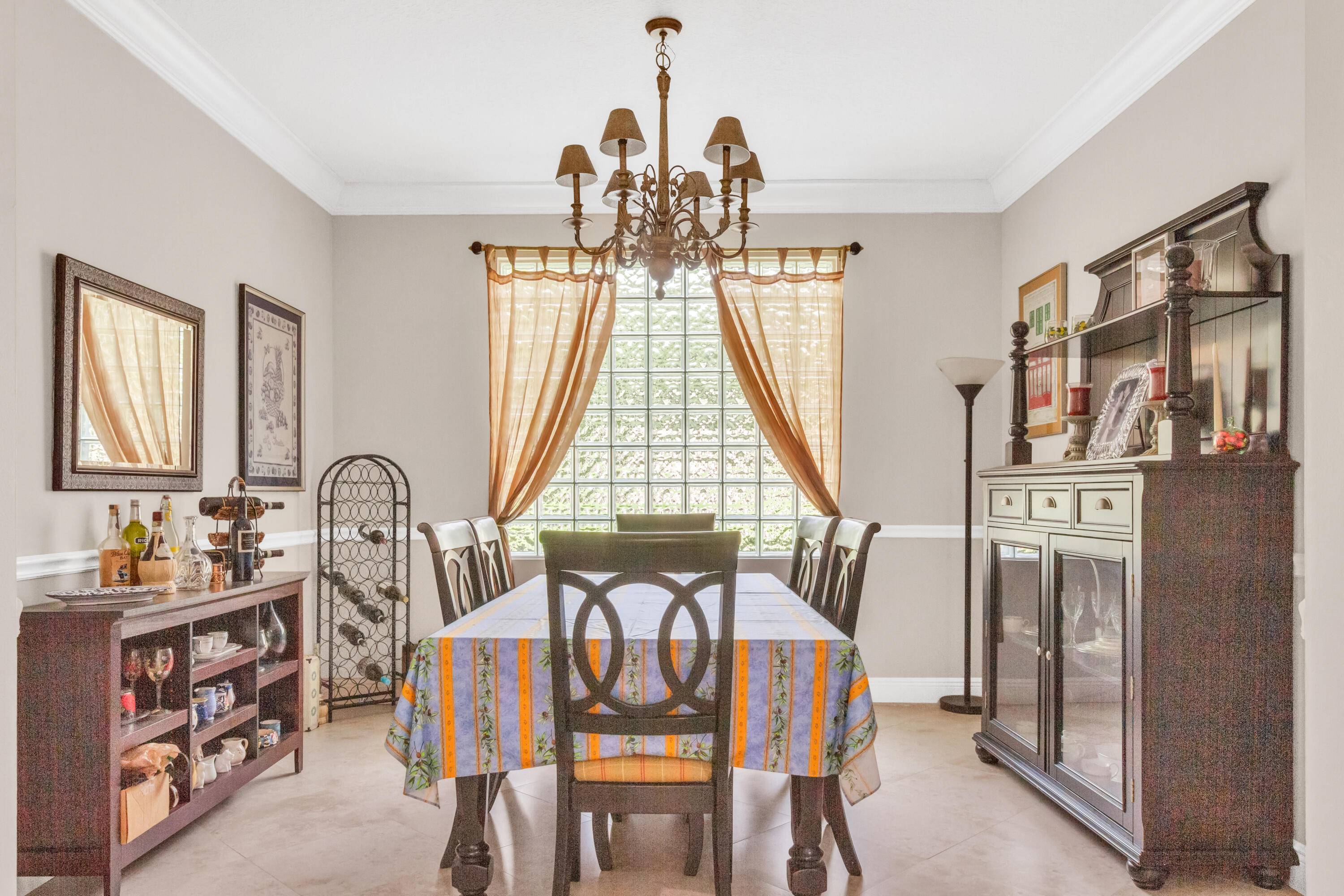 Lake Worth, FL 33467,8155 Viale Matera