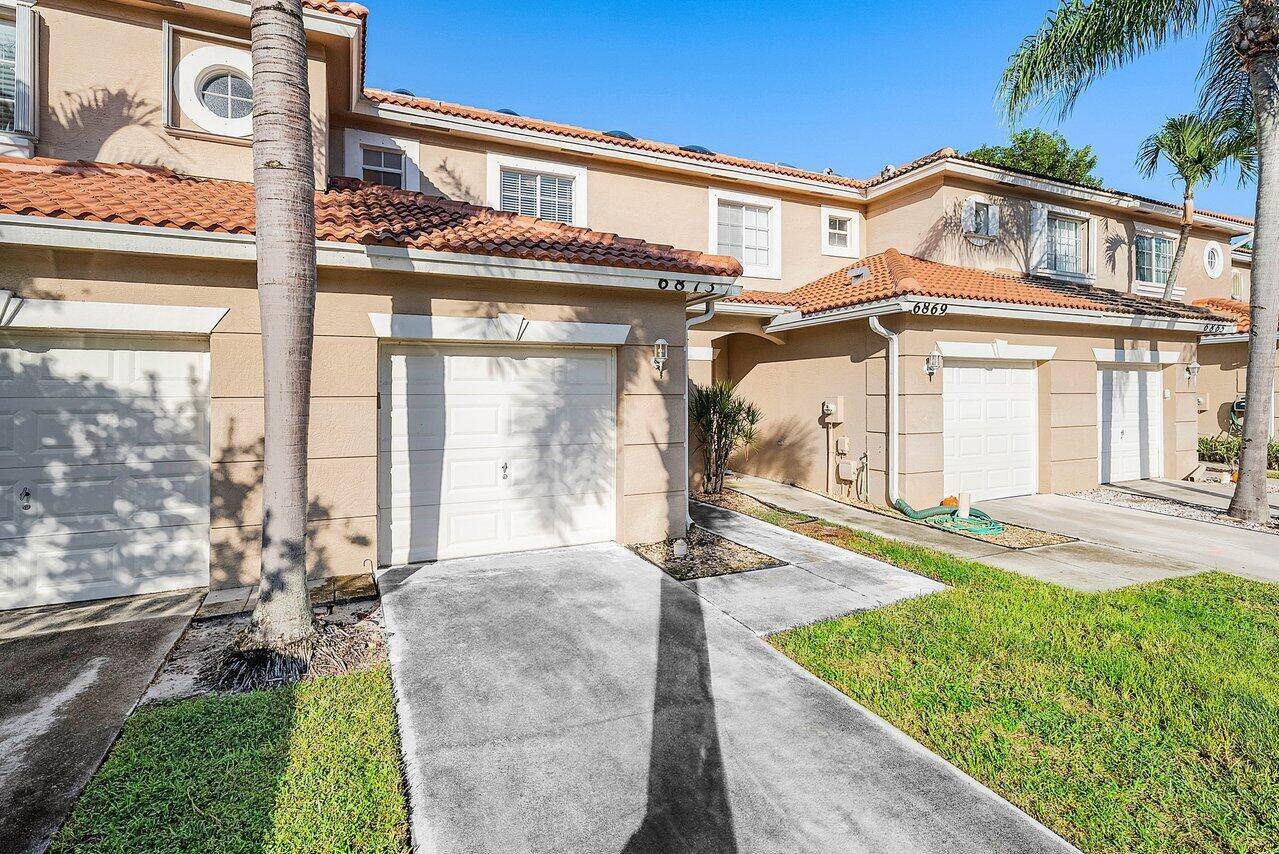 Lake Worth, FL 33467,6873 Brook Hollow RD