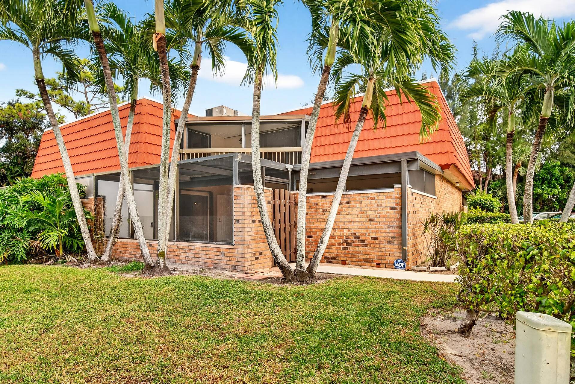 Lake Worth, FL 33463,4572 Suburban Pines DR