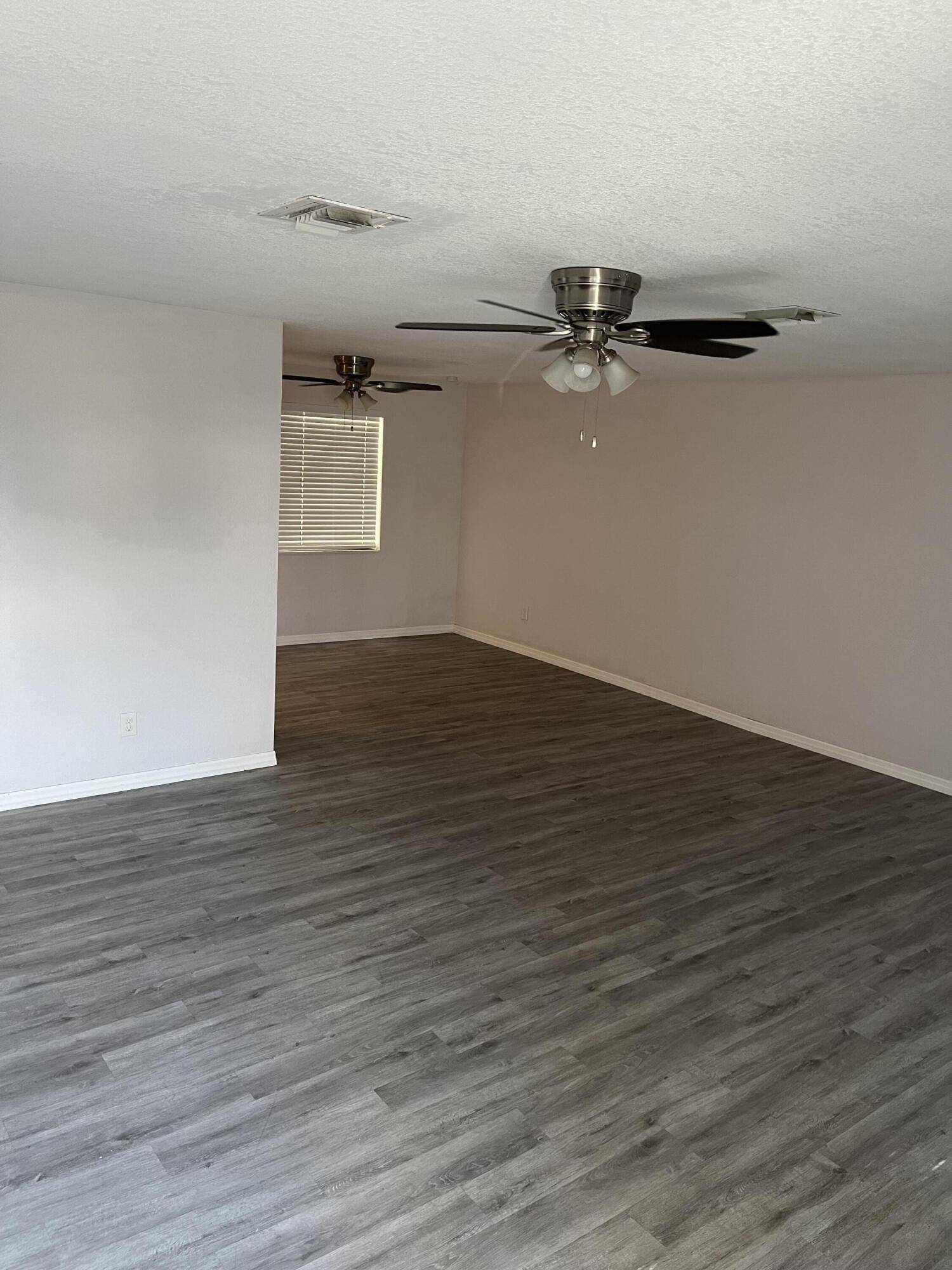 Mangonia Park, FL 33407,5706 Candlewood AVE