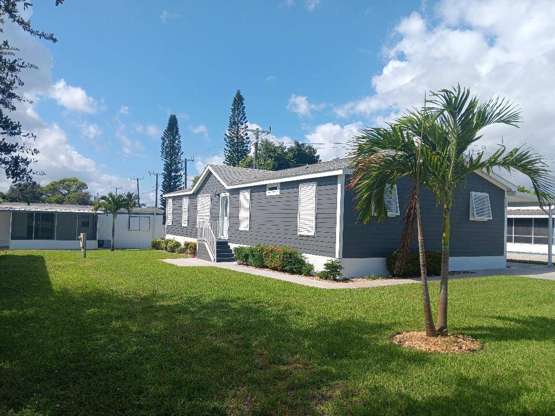 Hobe Sound, FL 33455,8328 SE Swan AVE