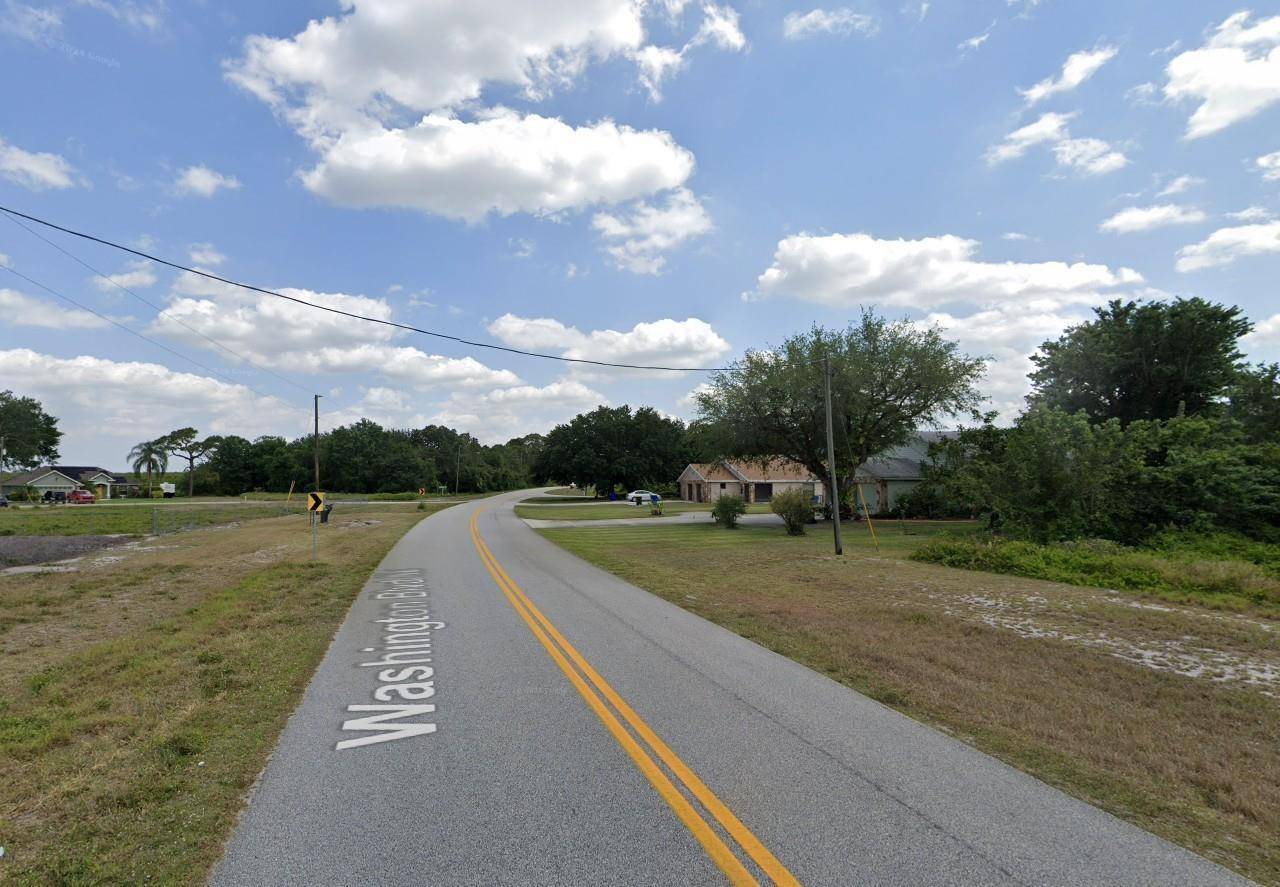 Lake Placid, FL 33852,803 NE Washington BLVD