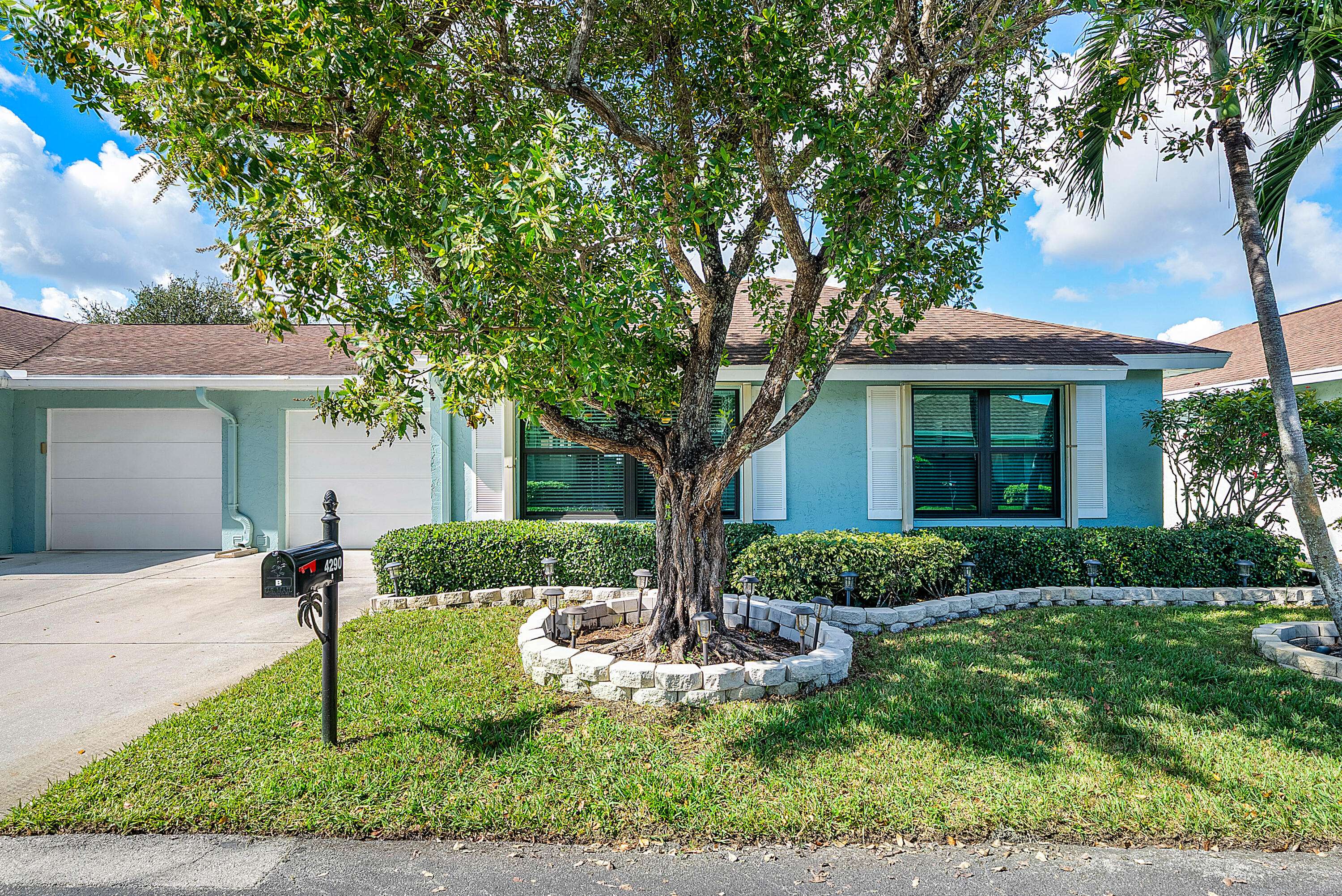 Boynton Beach, FL 33436,4290 Mango Tree CT B