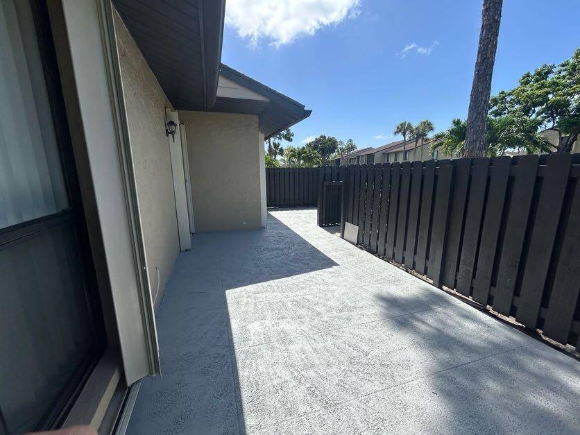 Greenacres, FL 33415,725 Sunny Pine WAY A