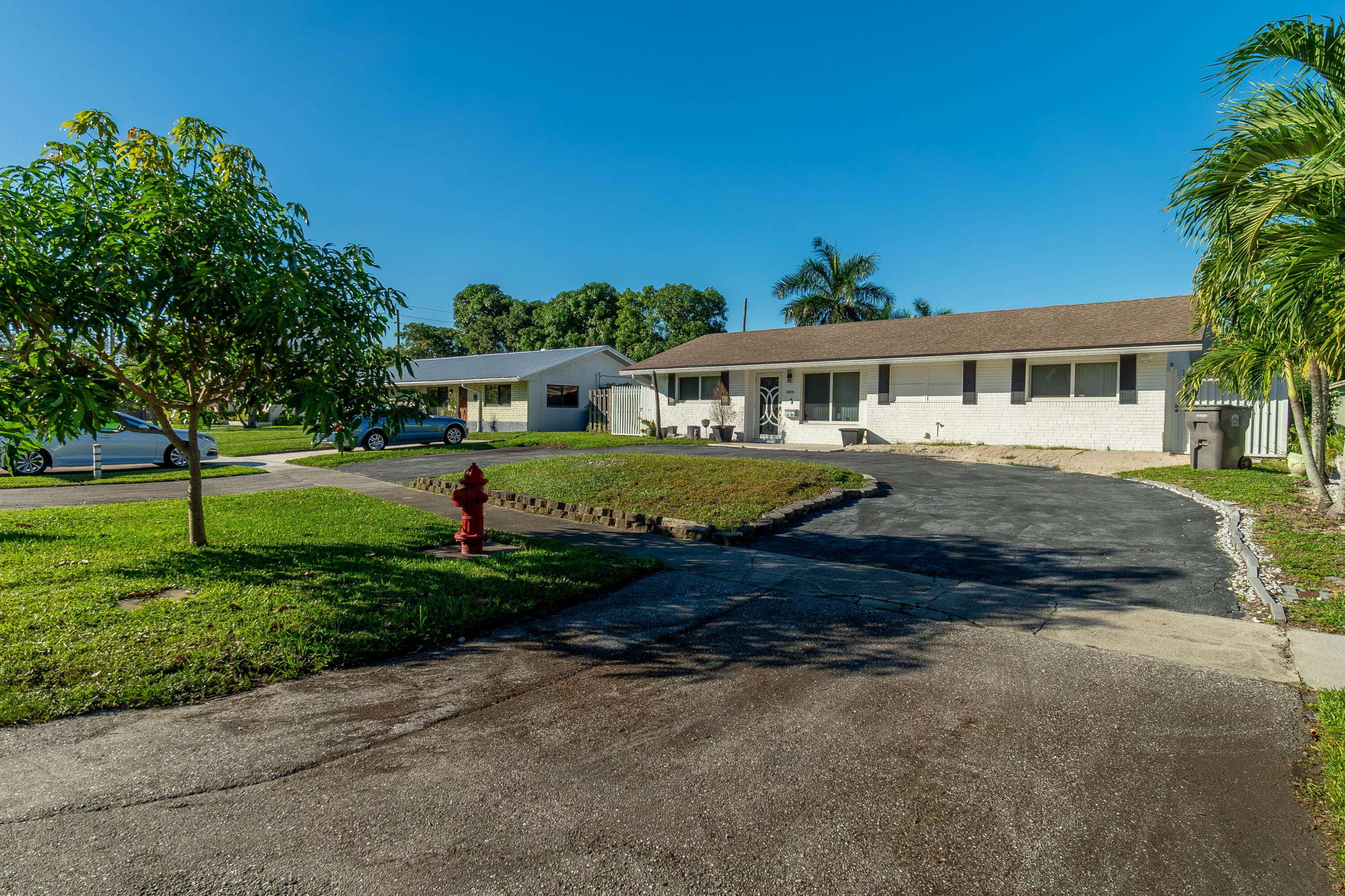 West Palm Beach, FL 33417,4963 Pine Cone LN