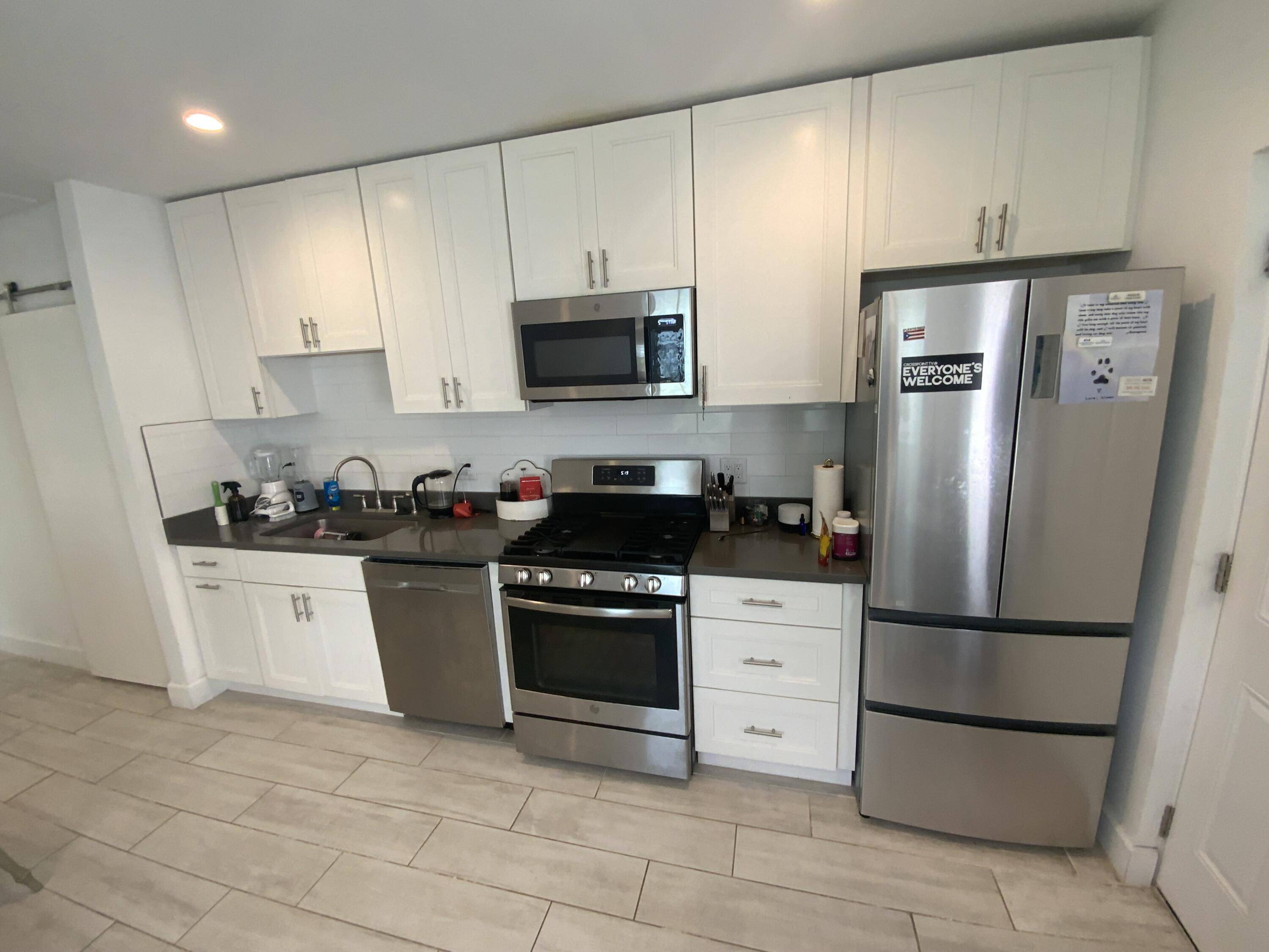 Lake Worth Beach, FL 33460,126 N Palmway 2