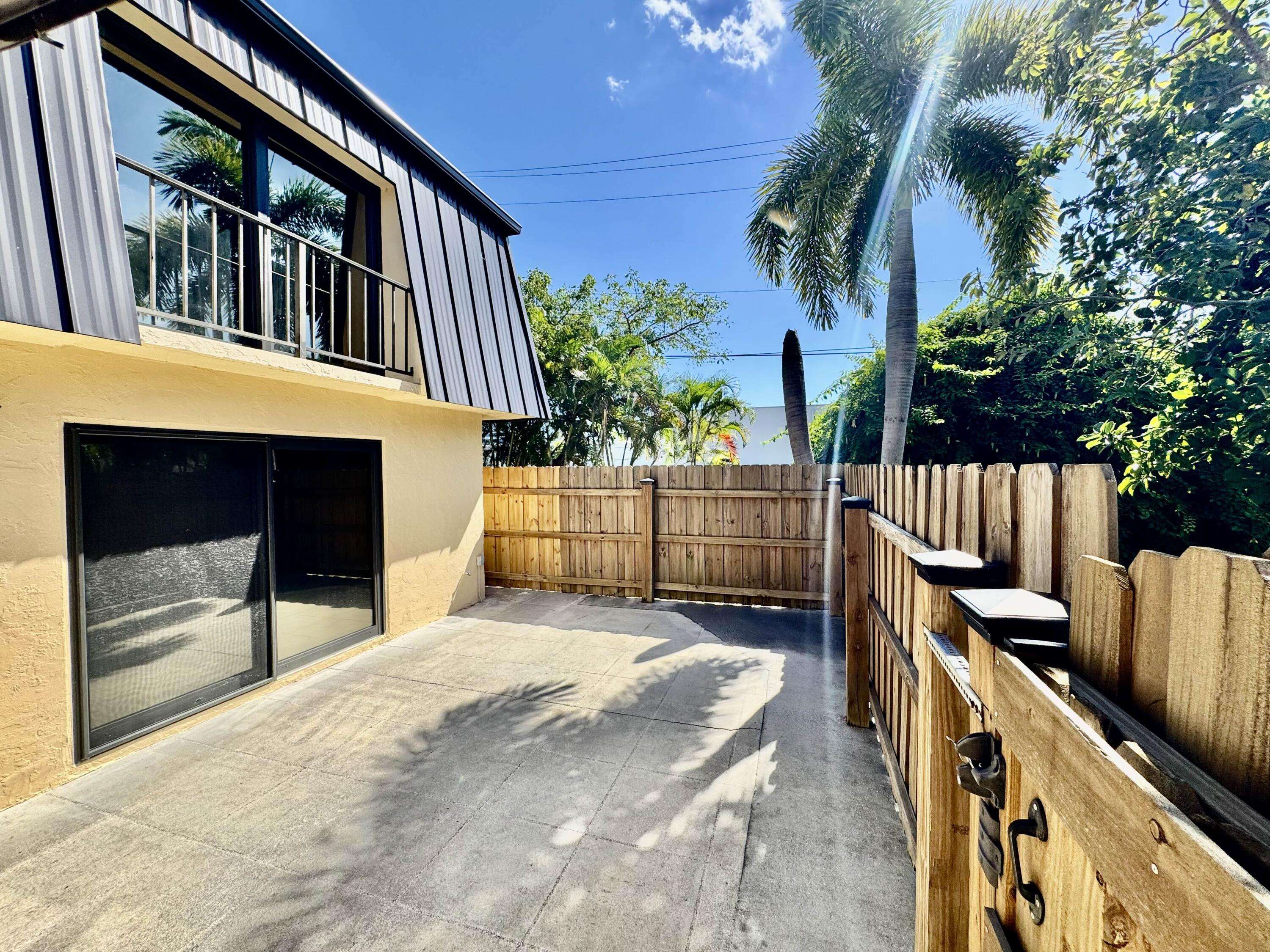 Lake Worth Beach, FL 33461,2362 Waterside DR 2362