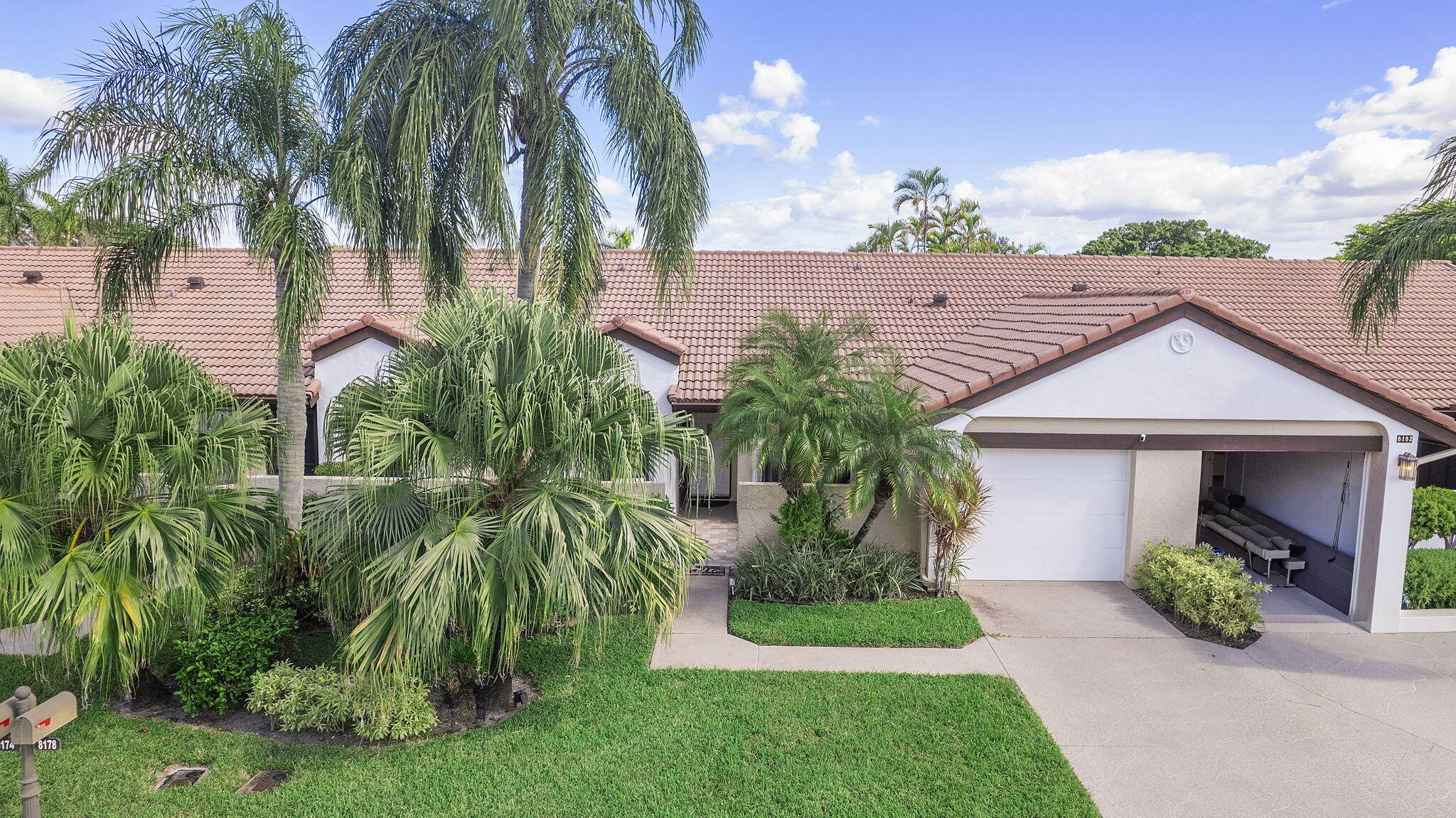 Boynton Beach, FL 33472,8178 Mooring CIR