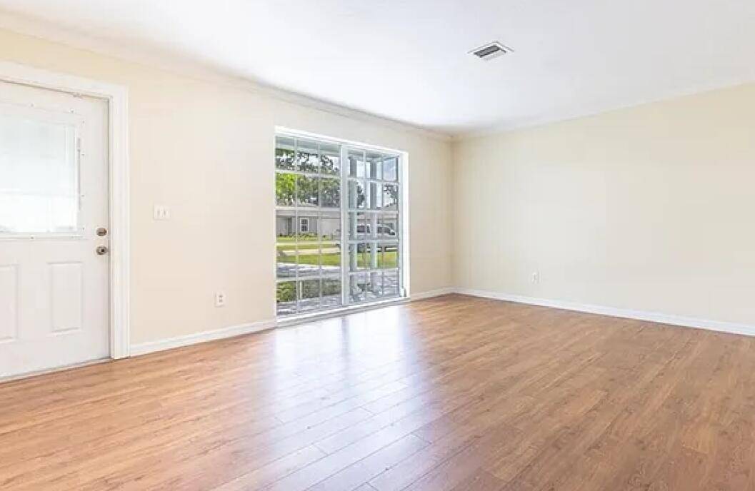 Port Saint Lucie, FL 34983,1010 SE Euclid LN