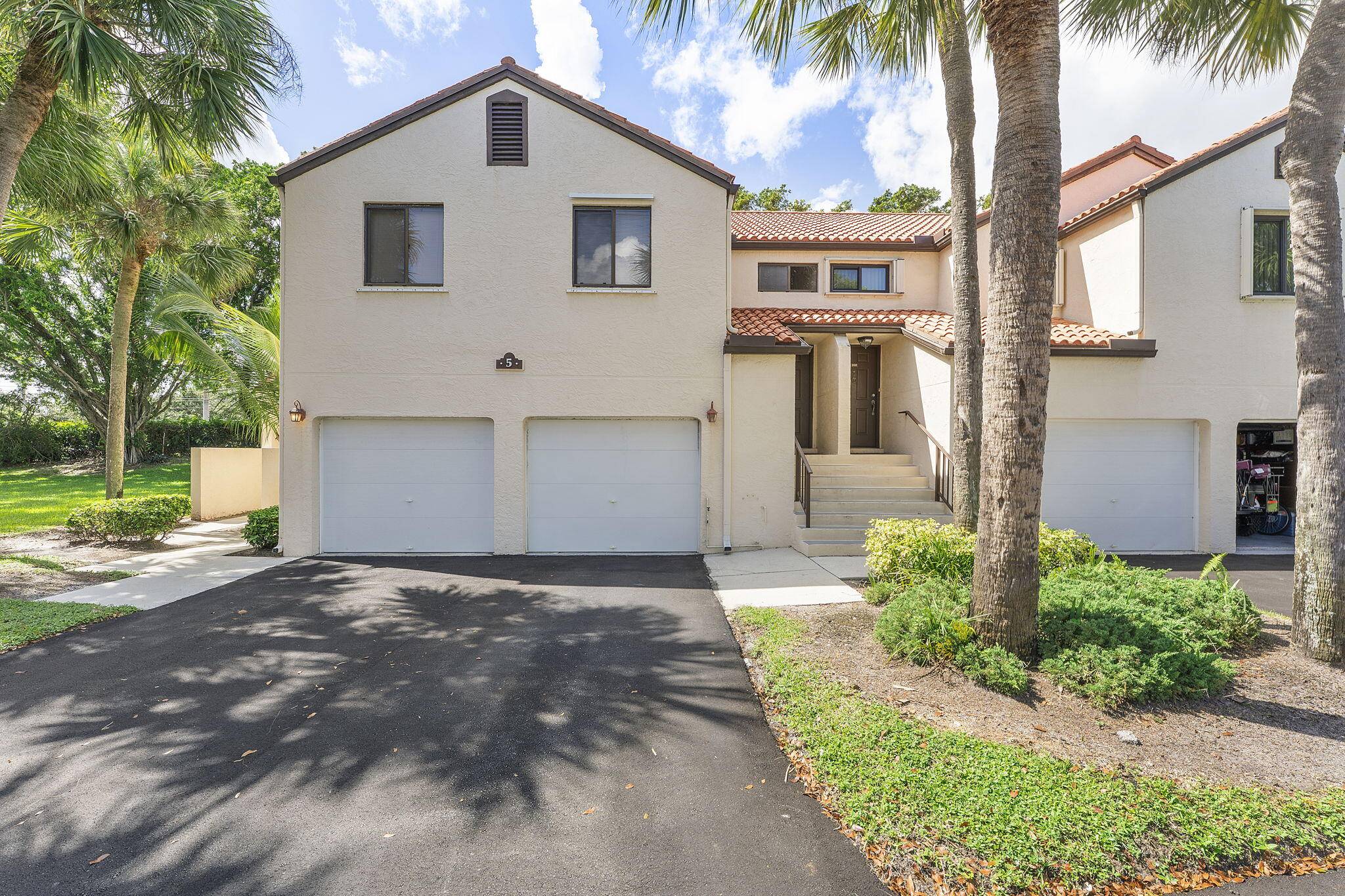 Boynton Beach, FL 33426,5 Via De Casas Sur 201