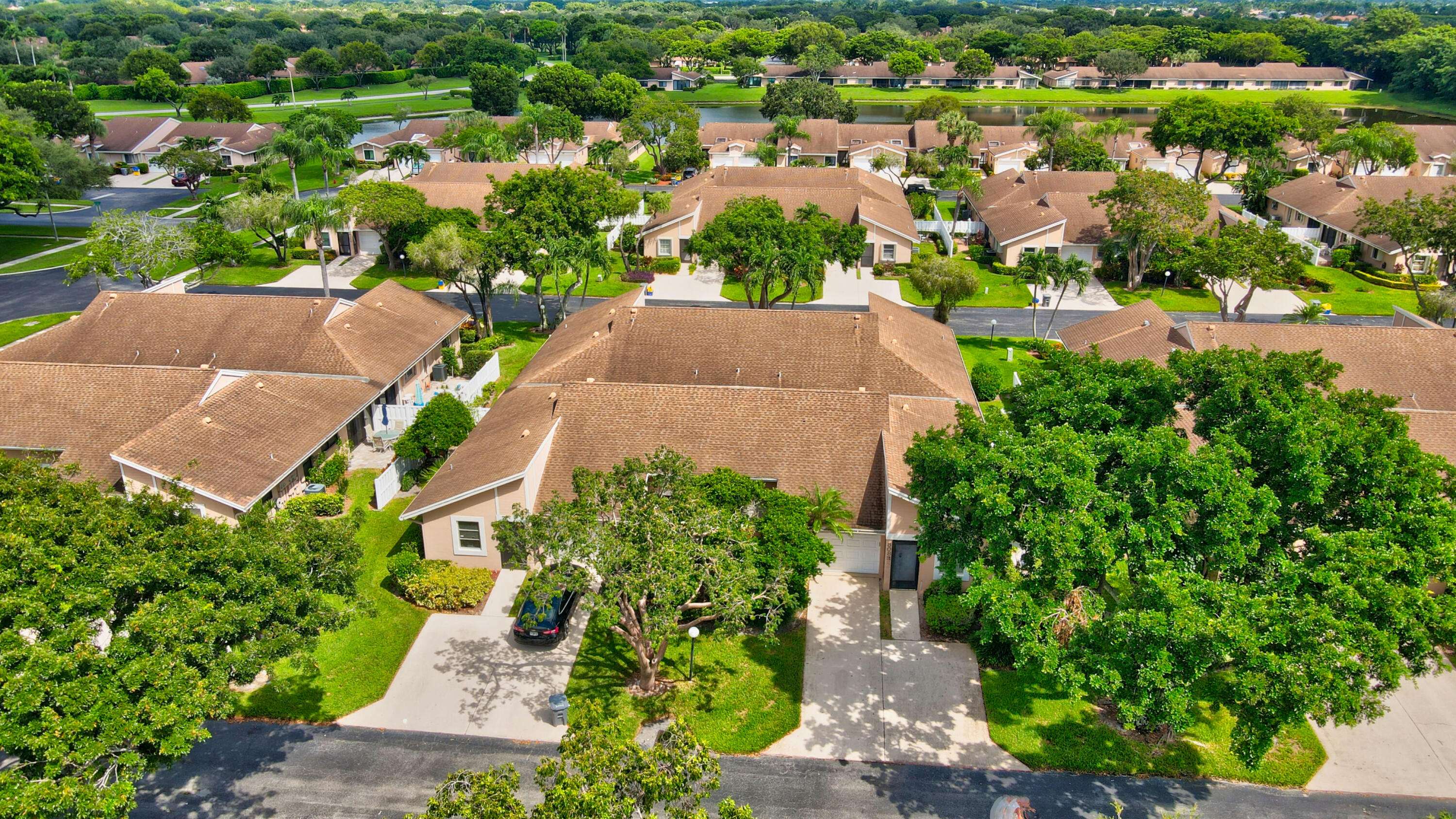 Boca Raton, FL 33496,8089 Springtree RD