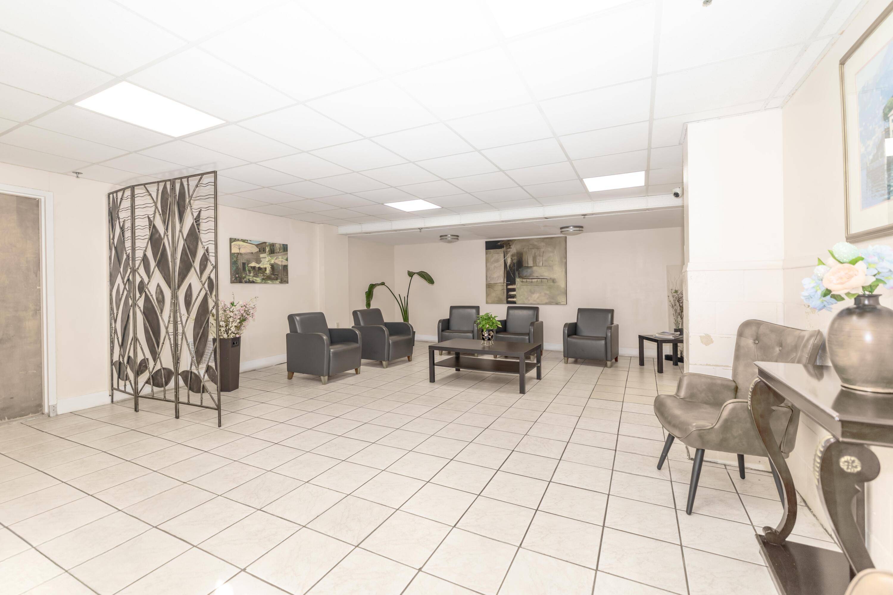 Miami, FL 33126,5055 NW 7th ST 610