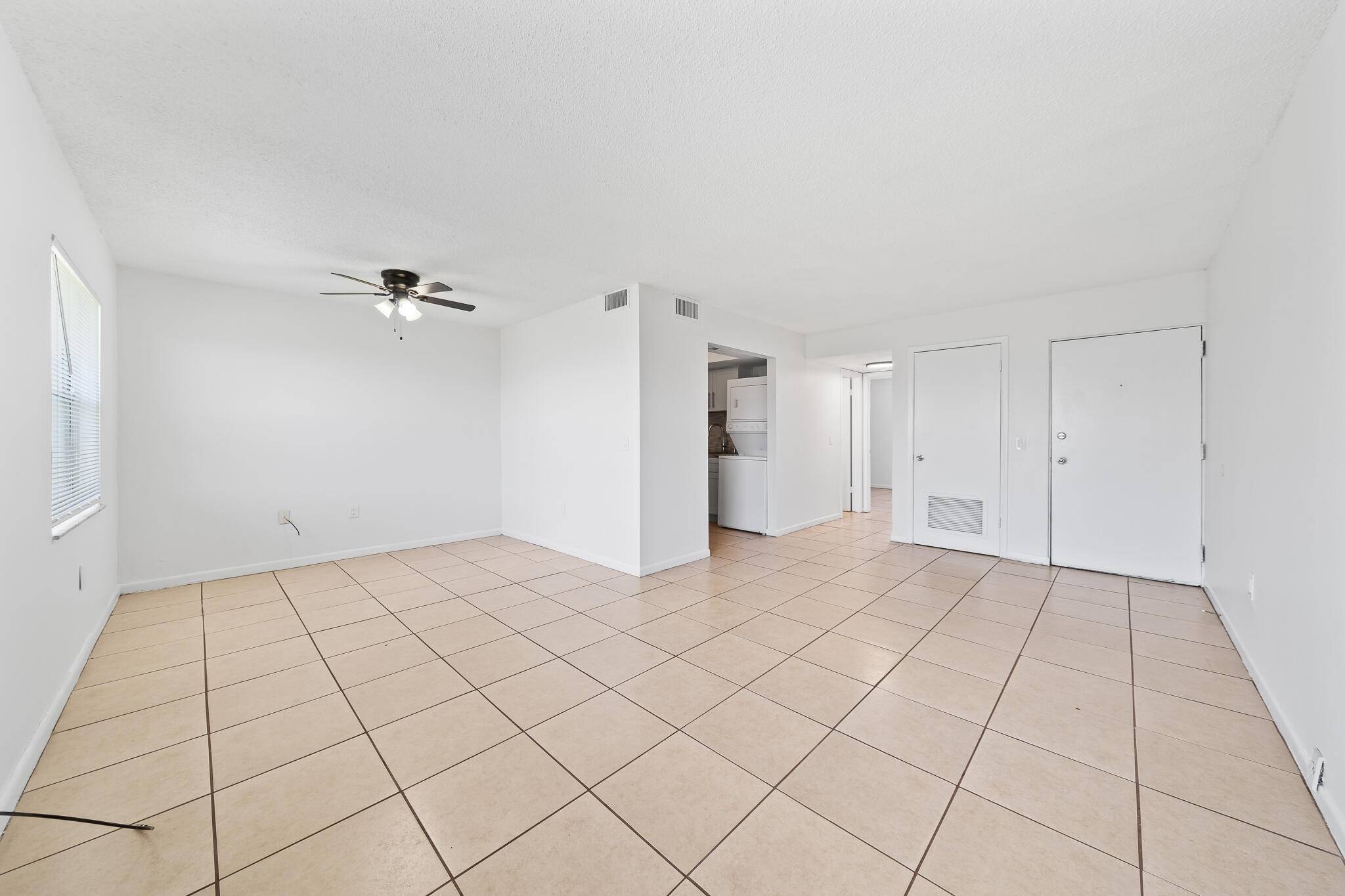 Melbourne, FL 32901,837 Hickory ST