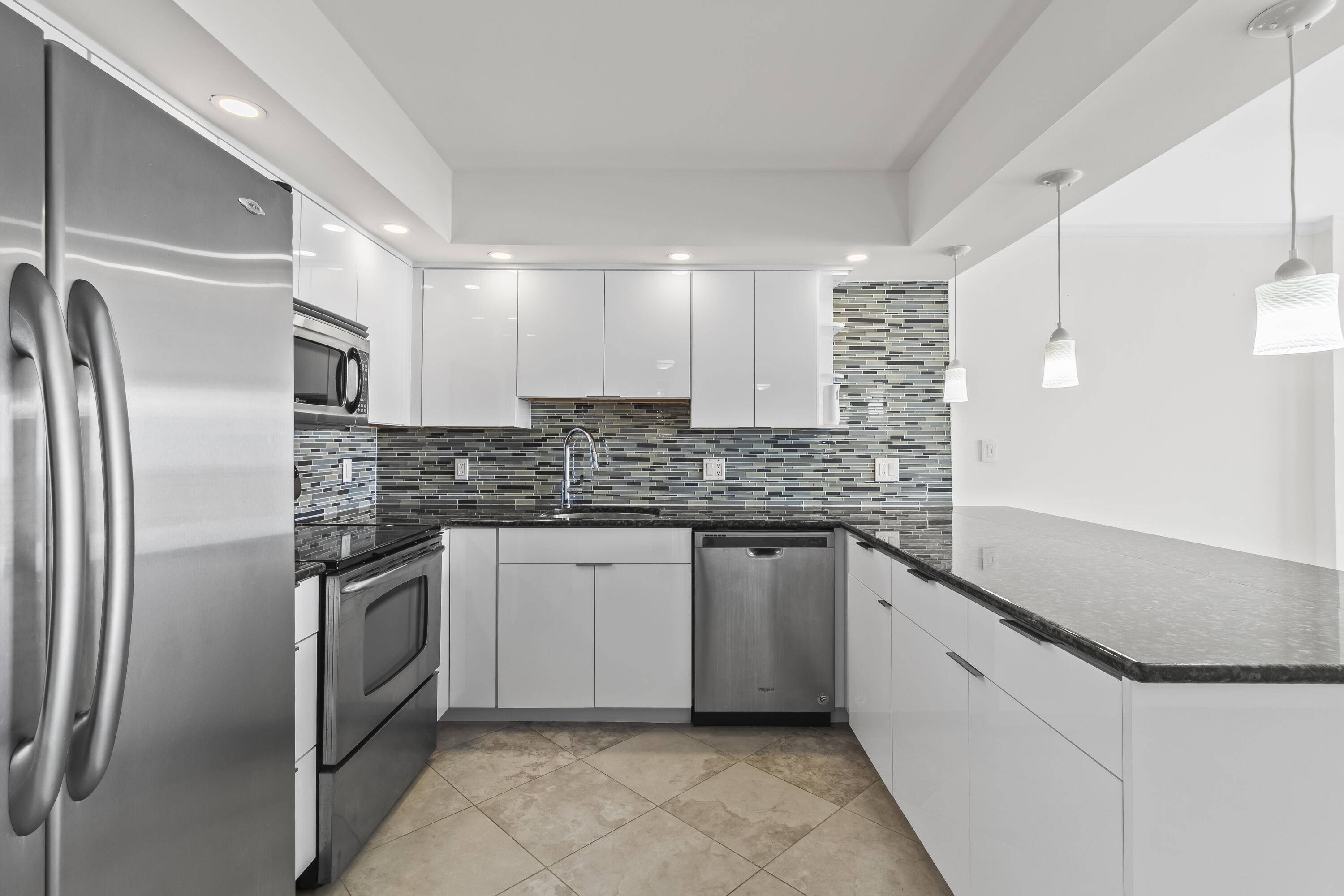 Aventura, FL 33160,2801 NE 183rd ST 1603w