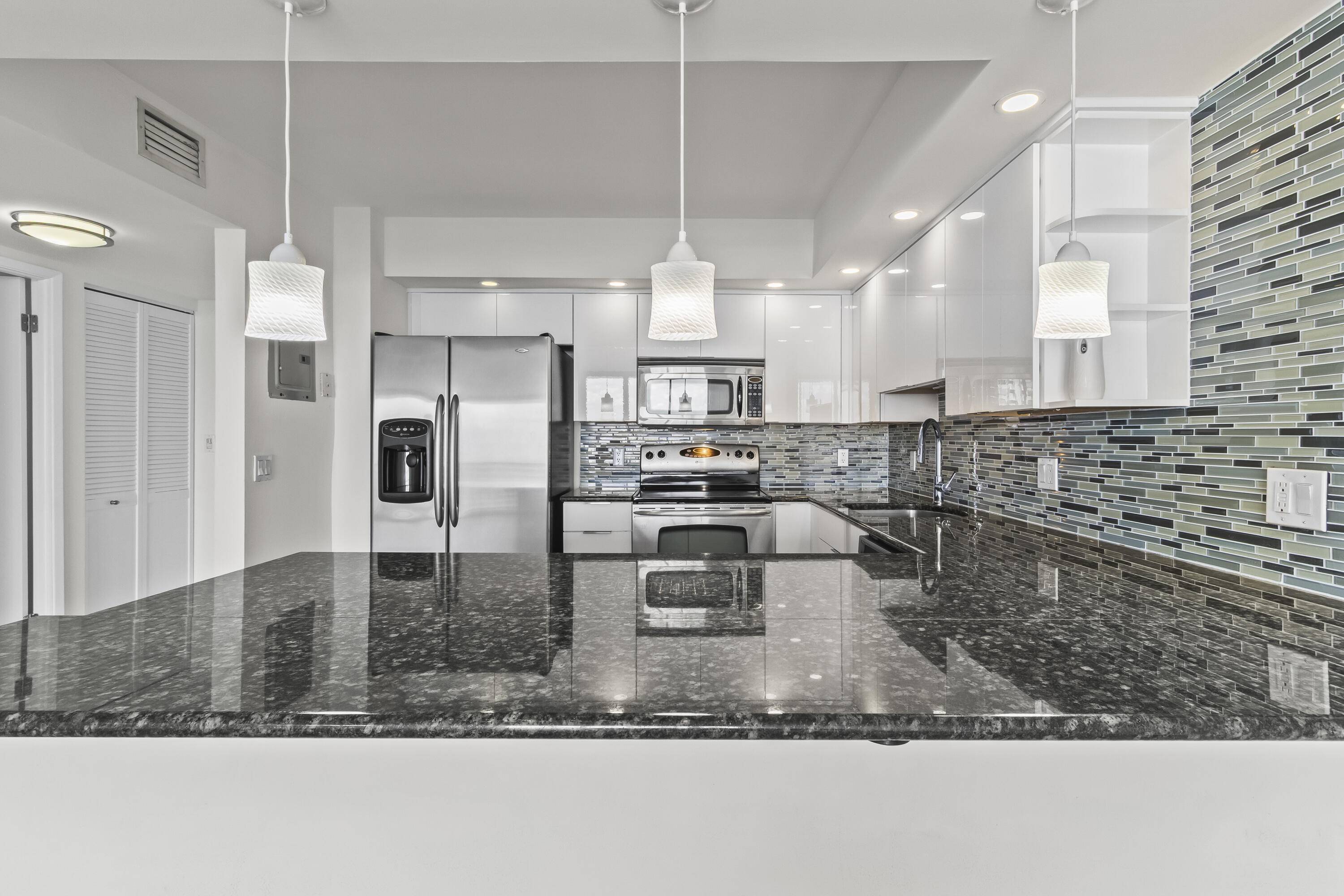 Aventura, FL 33160,2801 NE 183rd ST W1603