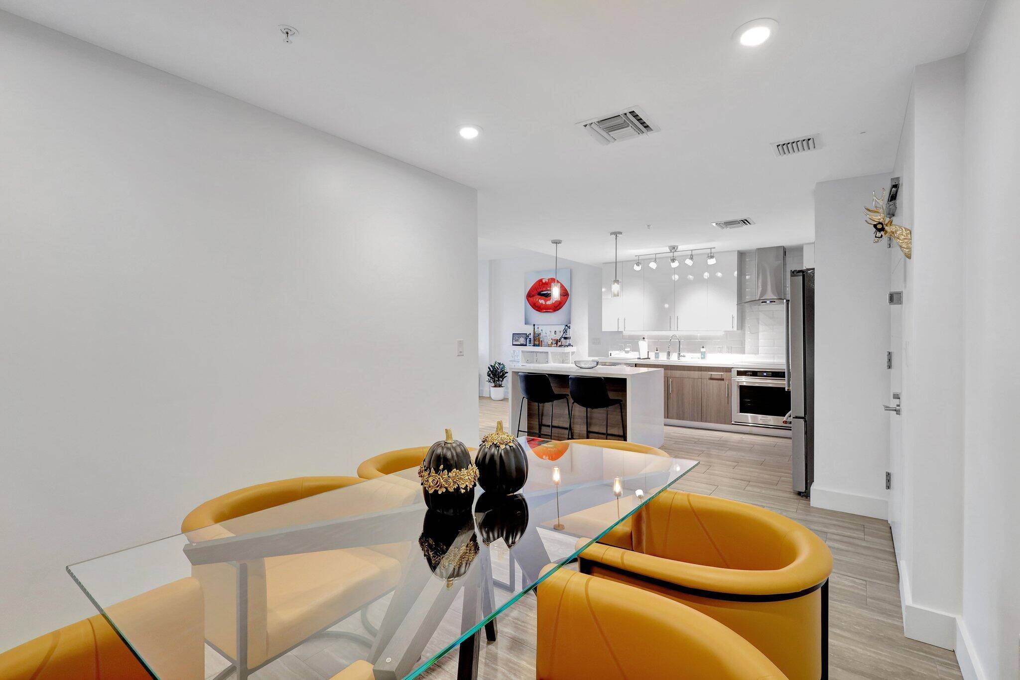 Delray Beach, FL 33483,236 SE 5th AVE 203