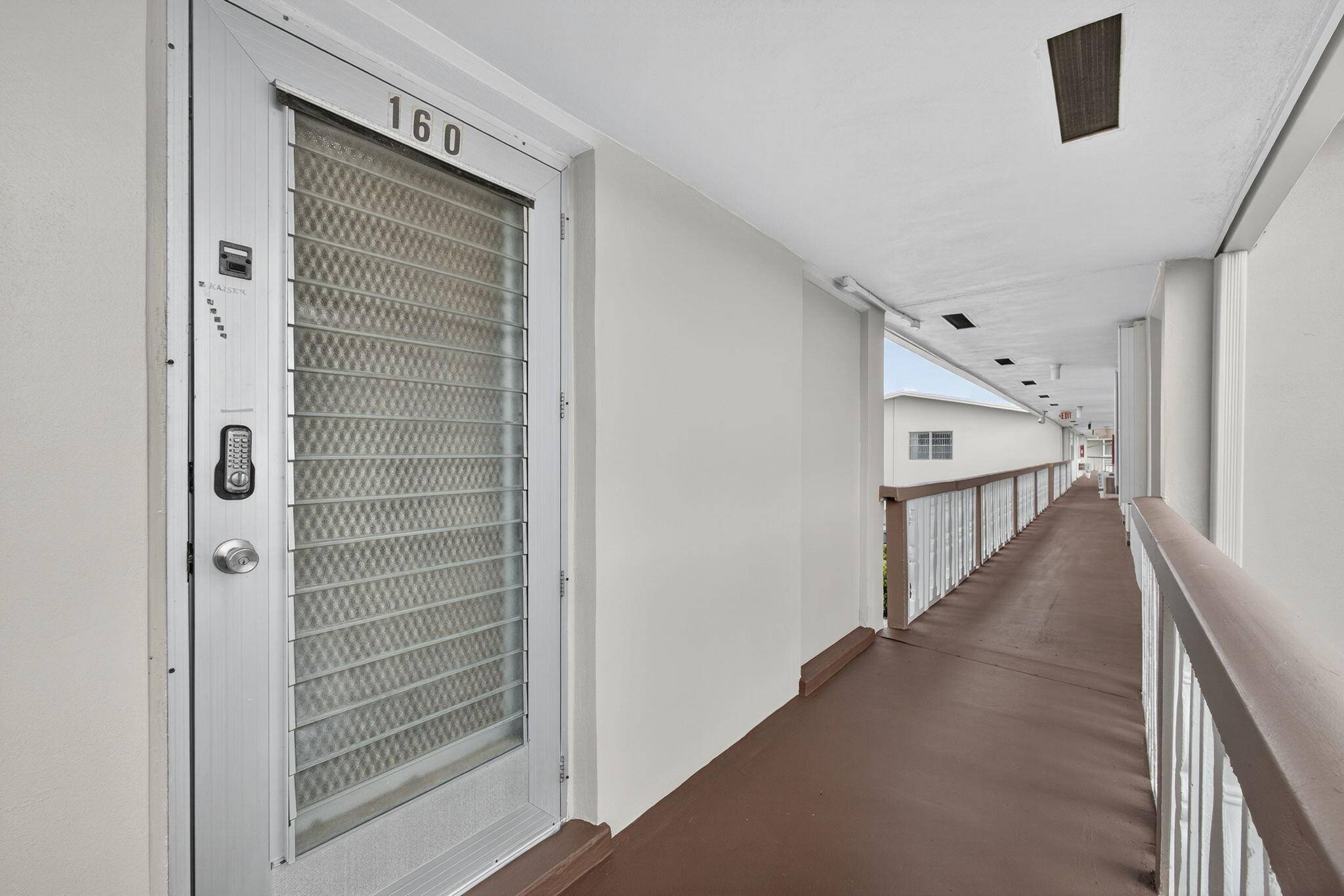 West Palm Beach, FL 33417,160 Easthampton G