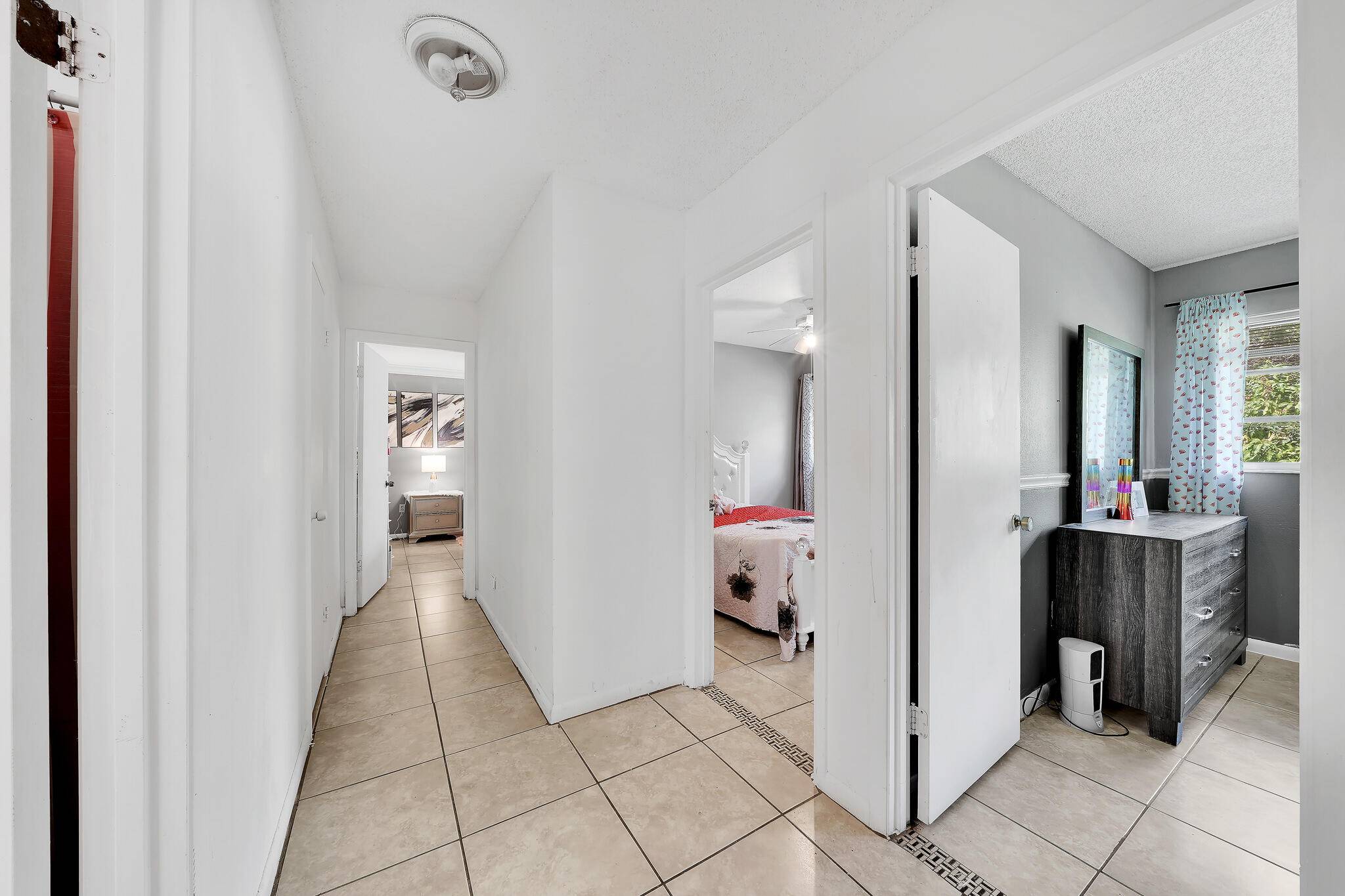 Port Saint Lucie, FL 34983,213 SE Eyerly AVE