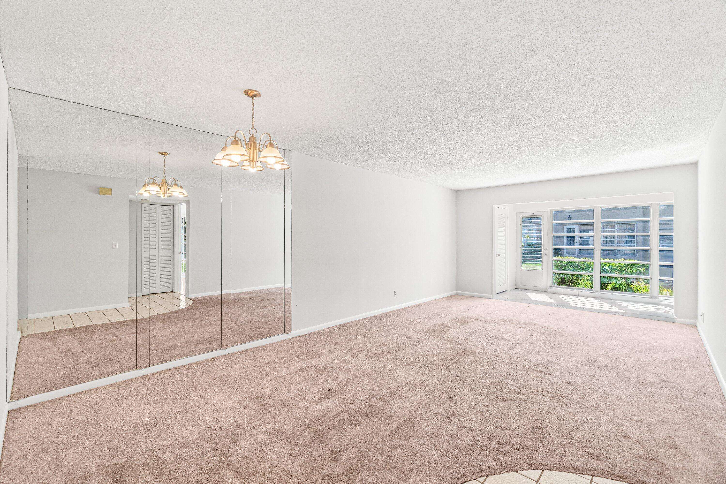 Delray Beach, FL 33484,13924 Via Flora D