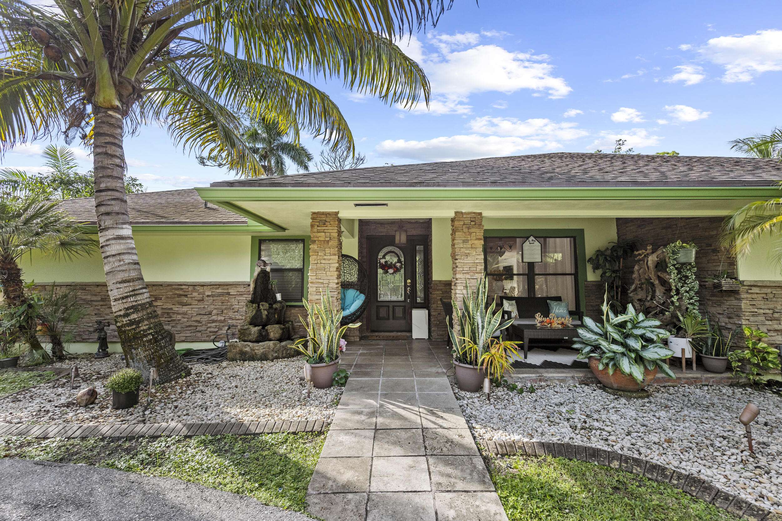 West Palm Beach, FL 33415,6438 Gunclub RD