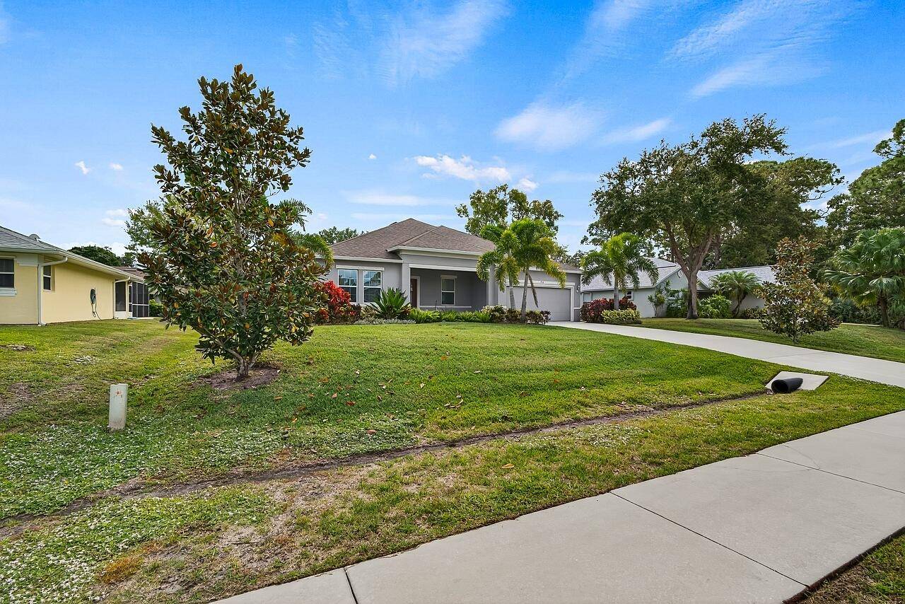 Sebastian, FL 32958,732 Tulip DR