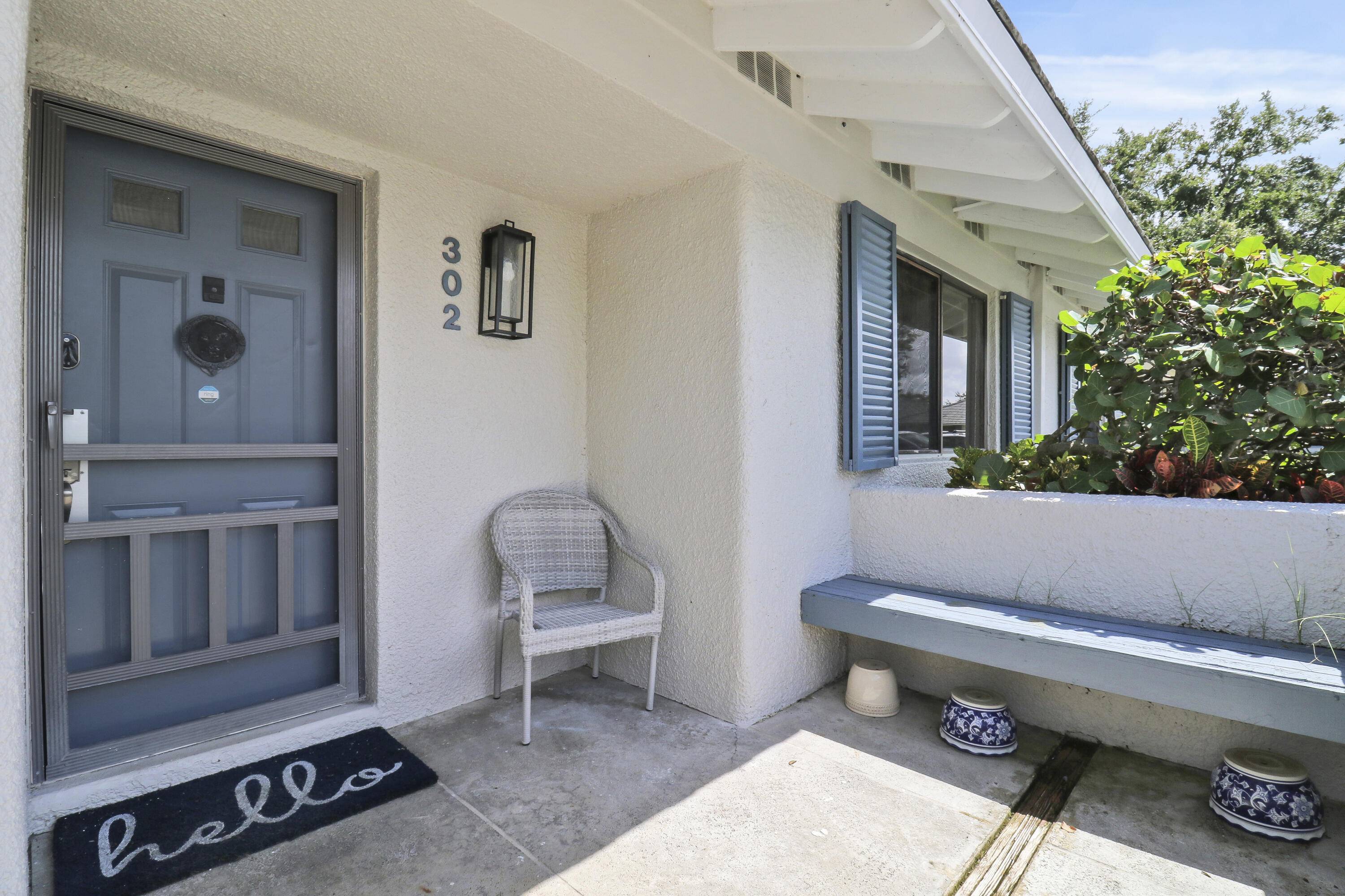 Palm Beach Gardens, FL 33418,302 Club DR