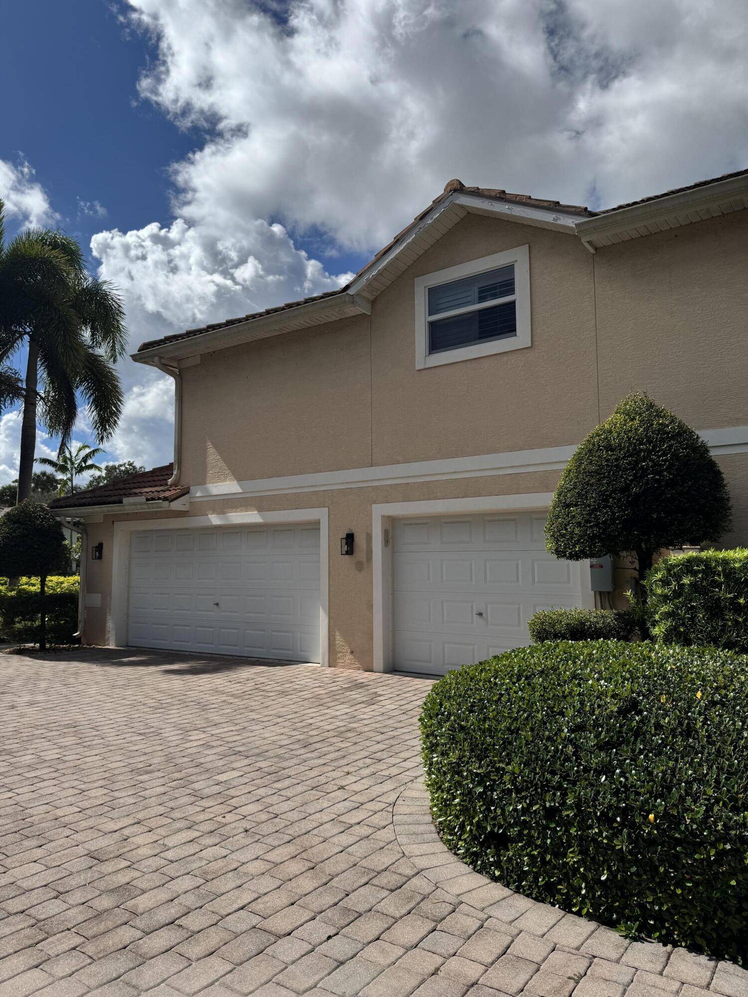 Vero Beach, FL 32966,5220 Rosewood LN