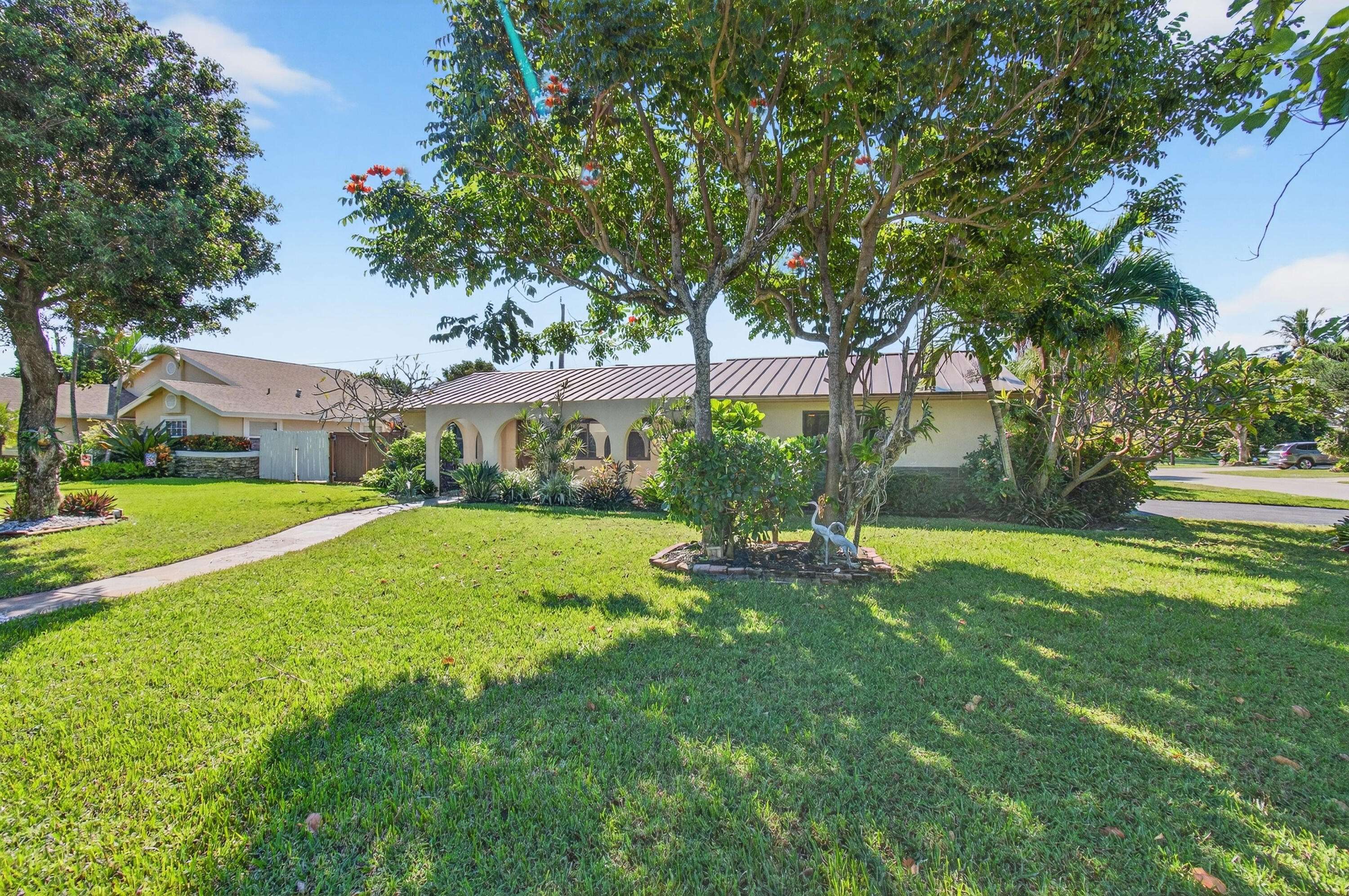 Delray Beach, FL 33444,714 Heron DR
