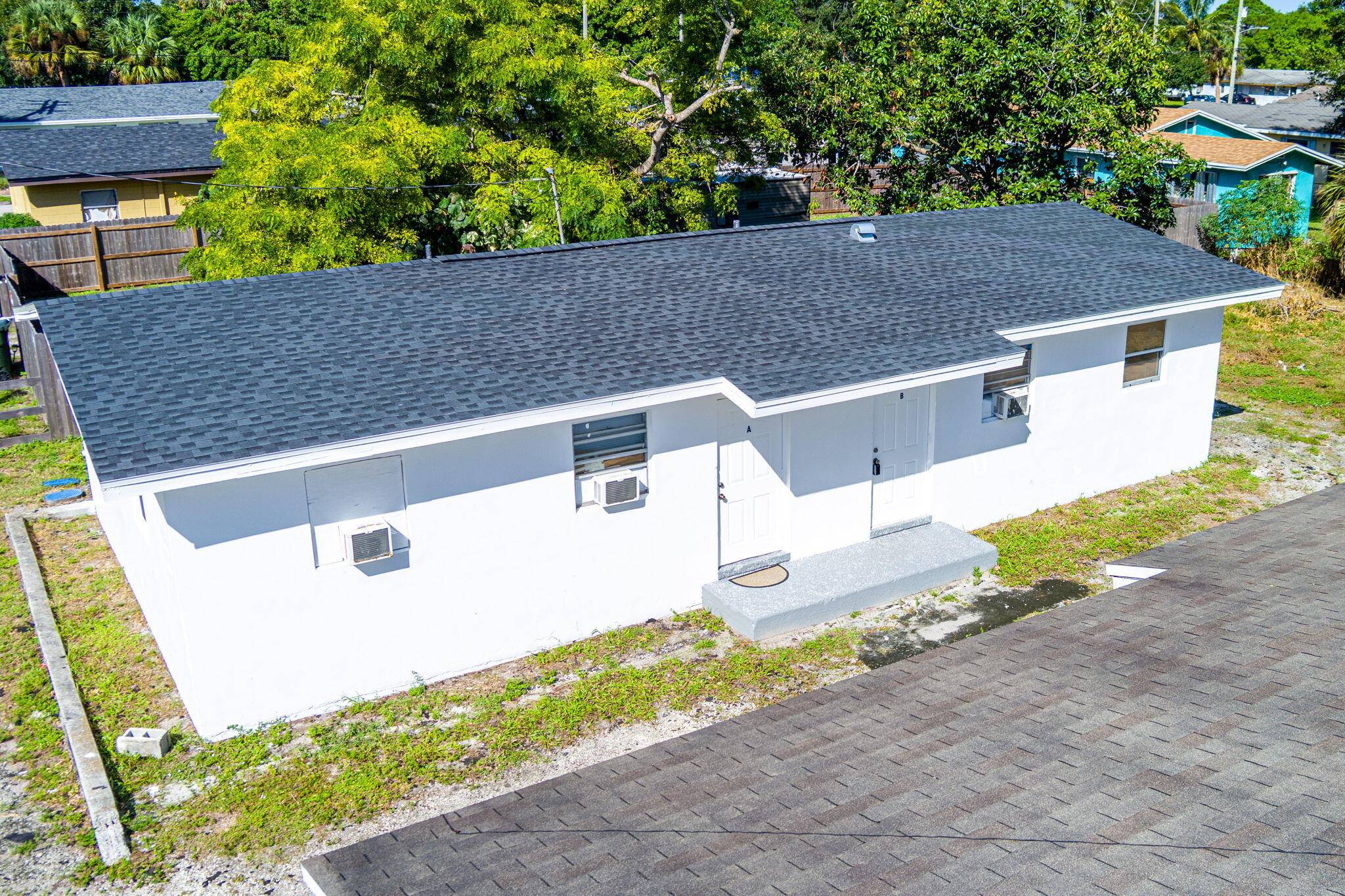 Fort Pierce, FL 34950,2108 E Avenue E