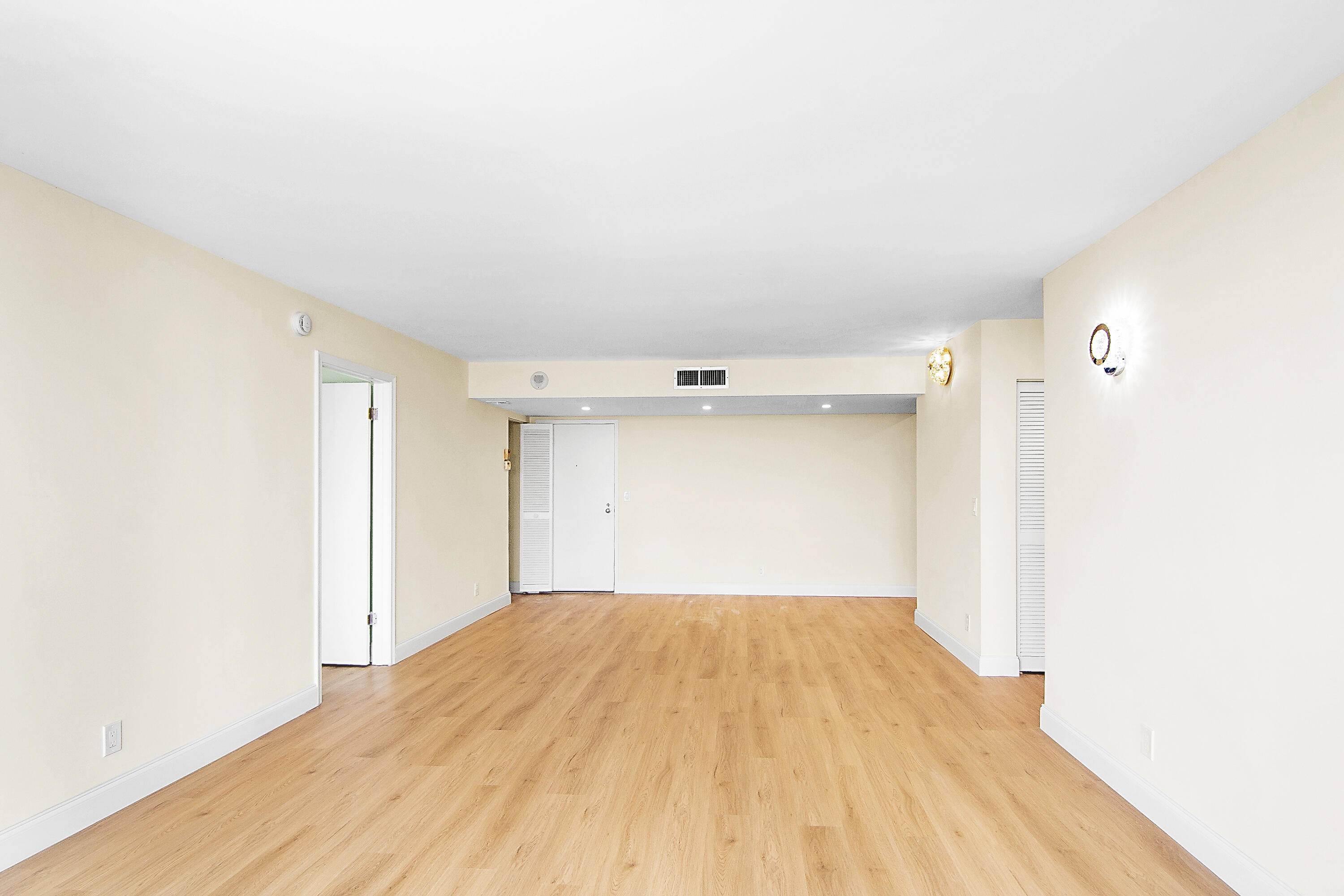 West Palm Beach, FL 33401,2400 Presidential WAY Ph2