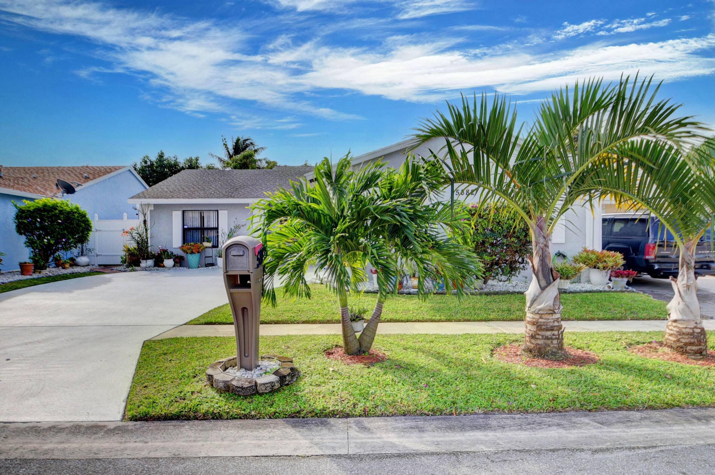 Lake Worth, FL 33463,5882 W Lincoln CIR