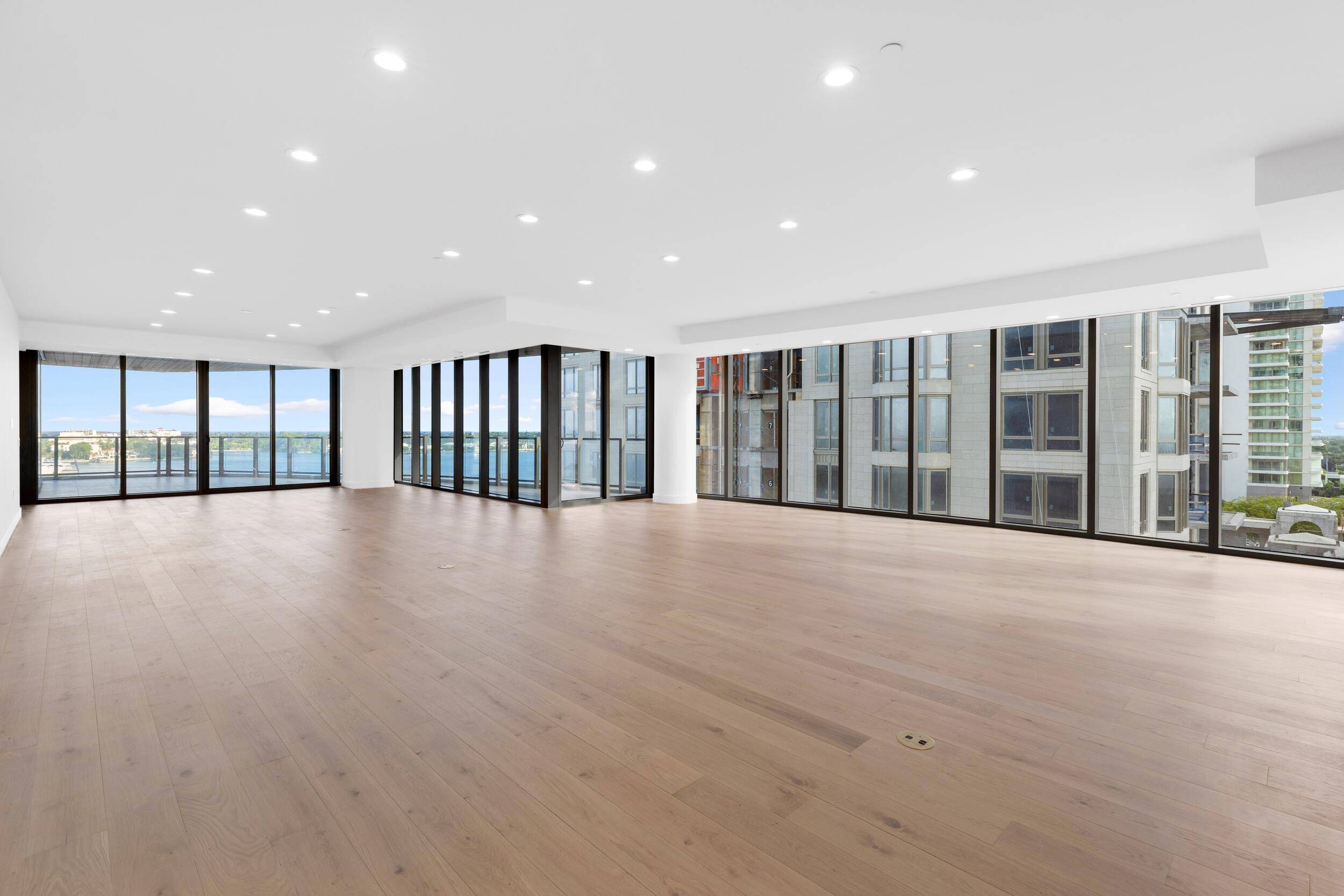 West Palm Beach, FL 33401,1333 S Flagler DR 602