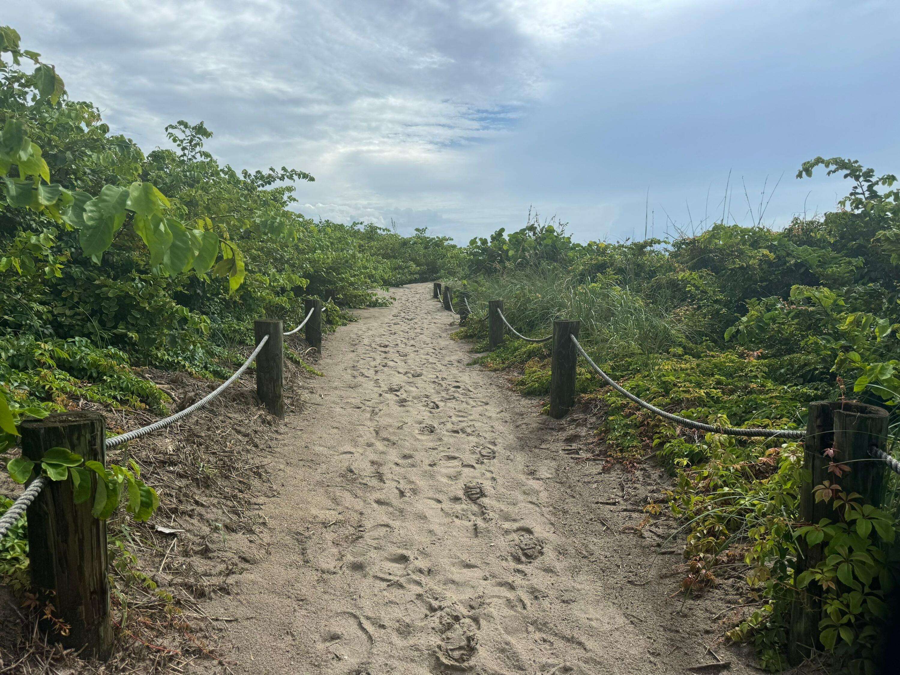 Fort Pierce, FL 34949,1115 S Ocean DR 1