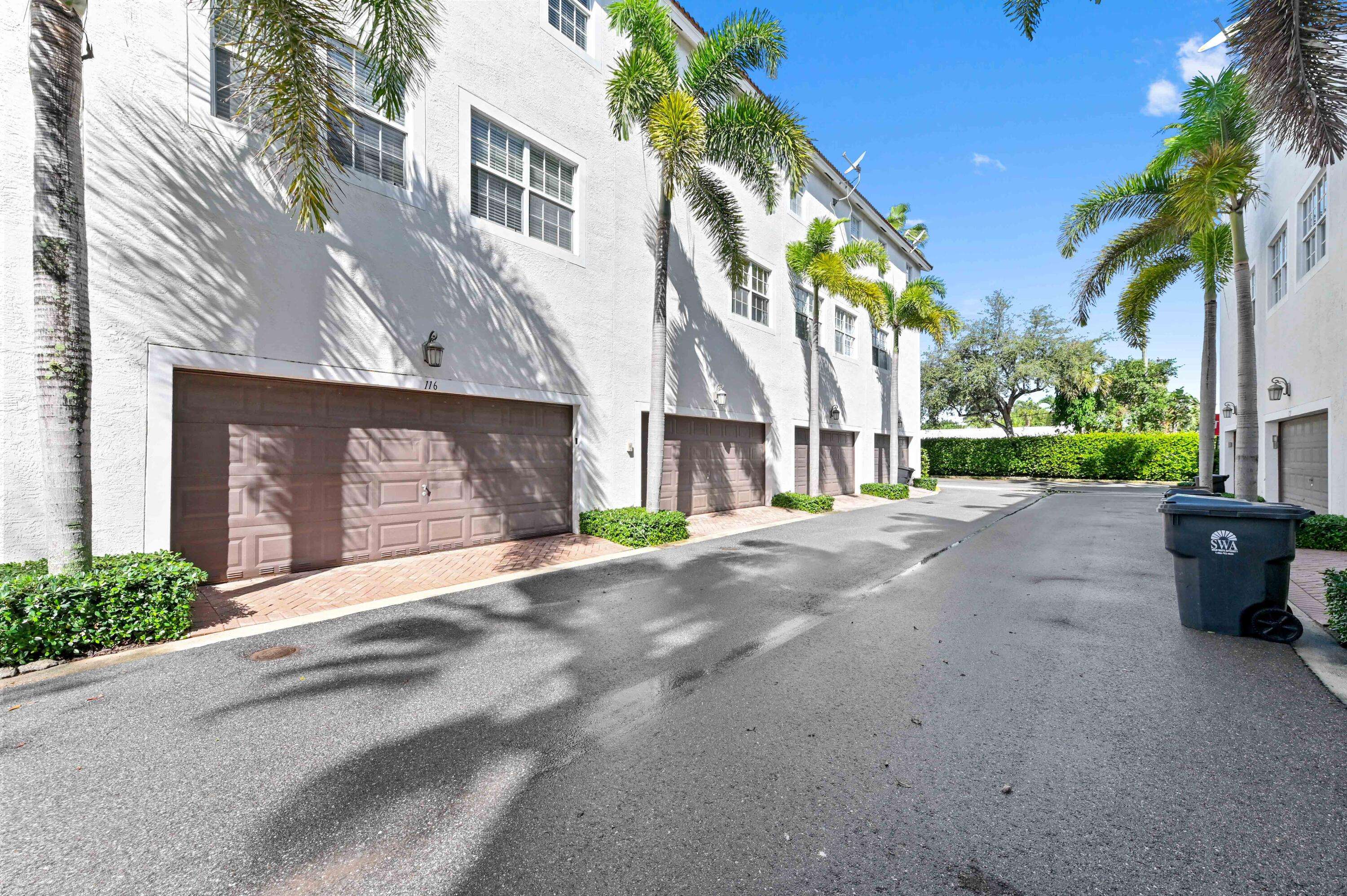 Hypoluxo, FL 33462,116 Ocean Cay WAY