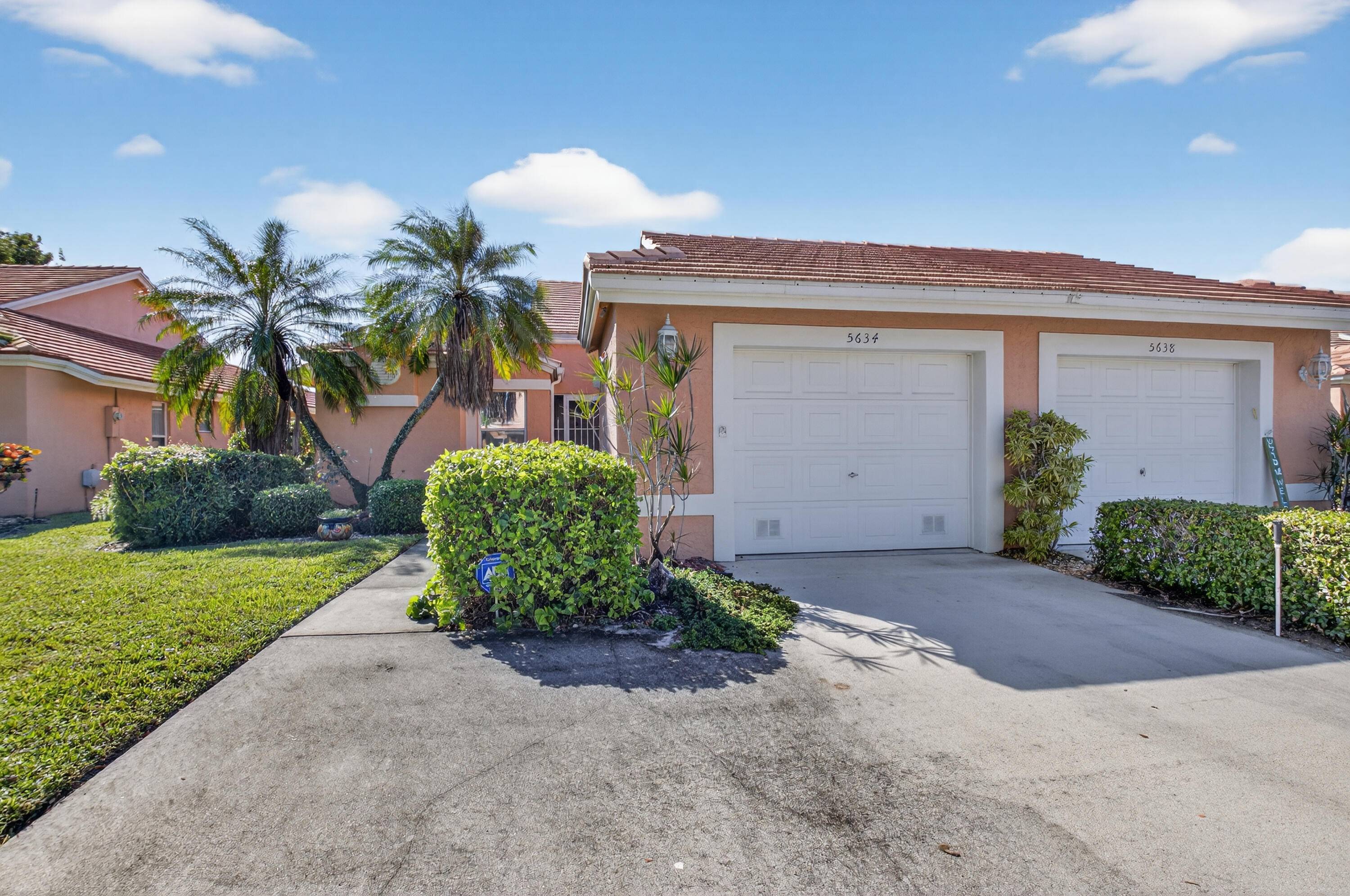Boynton Beach, FL 33437,5634 Royal Lake CIR