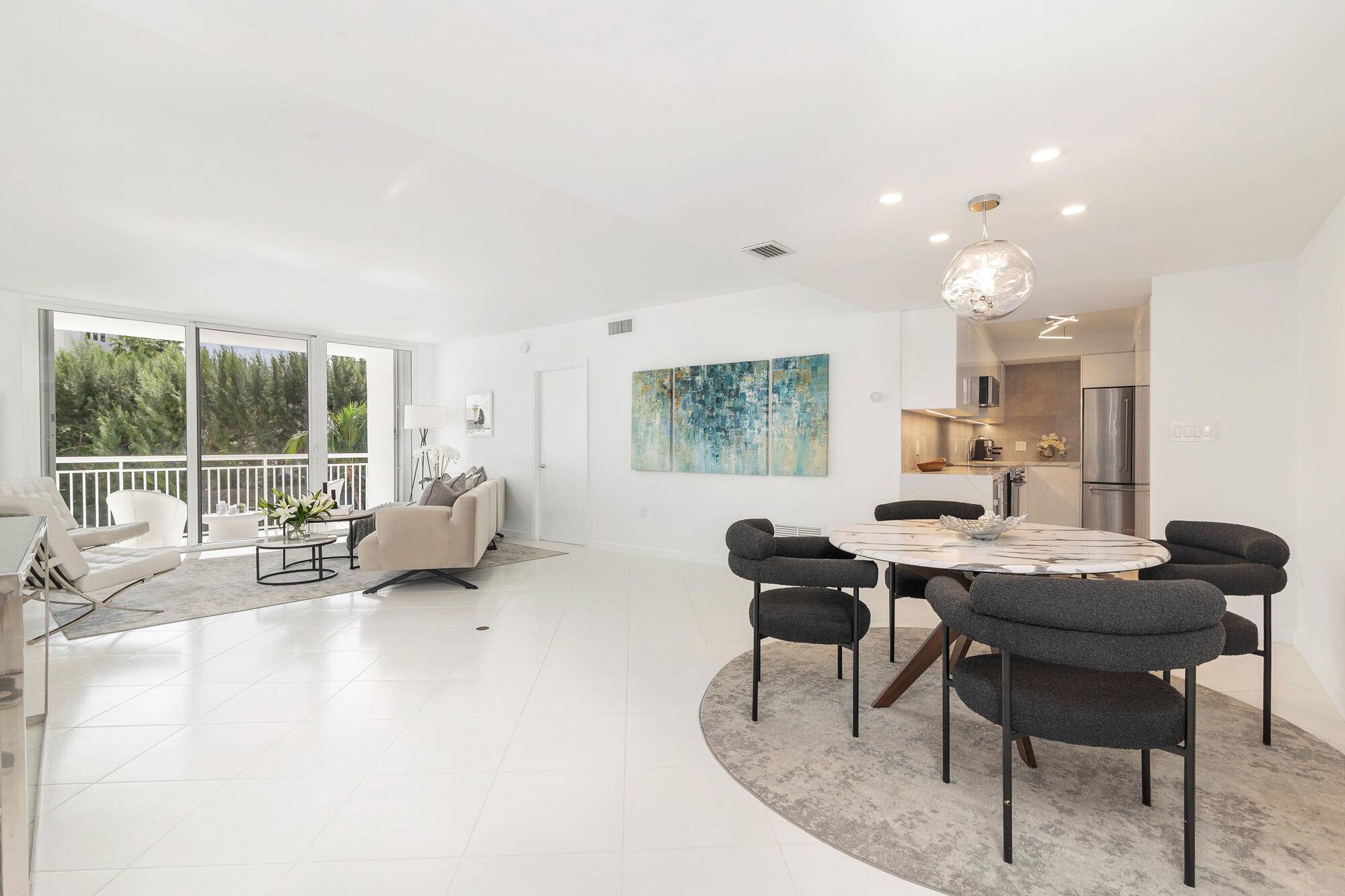 Palm Beach, FL 33480,2780 S Ocean BLVD 311