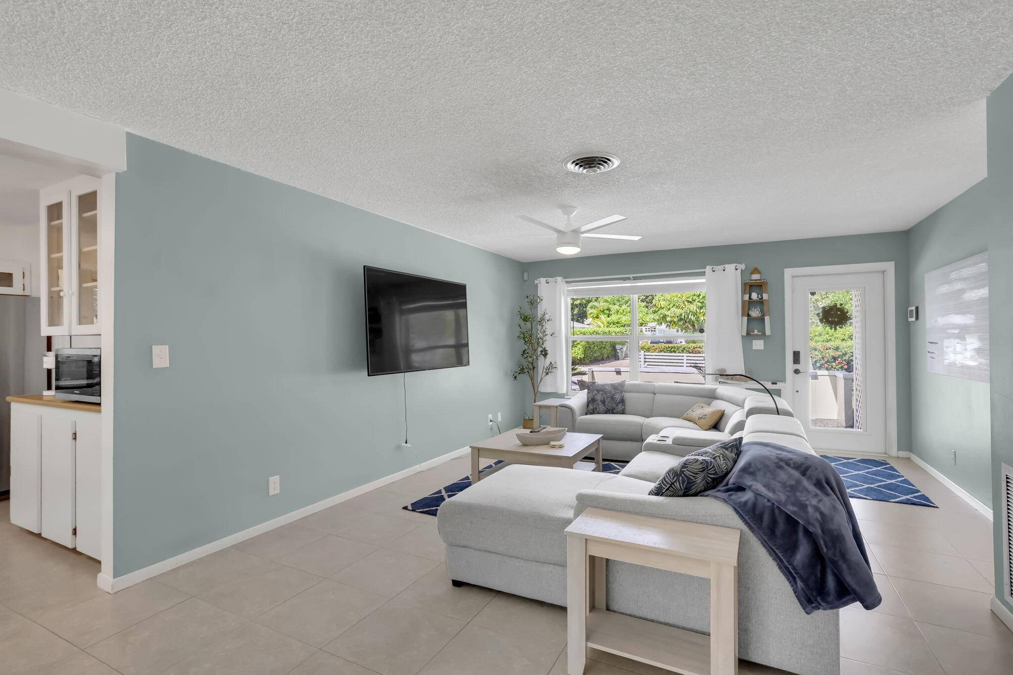 Lake Worth Beach, FL 33460,103 16th Avenue South