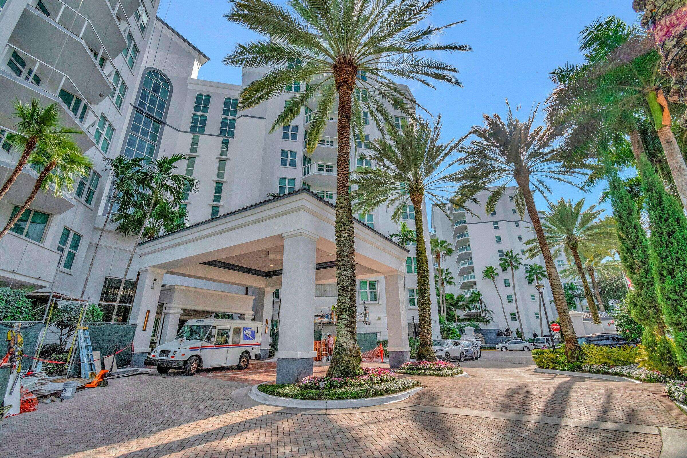 Boca Raton, FL 33432,500 SE Mizner BLVD A302