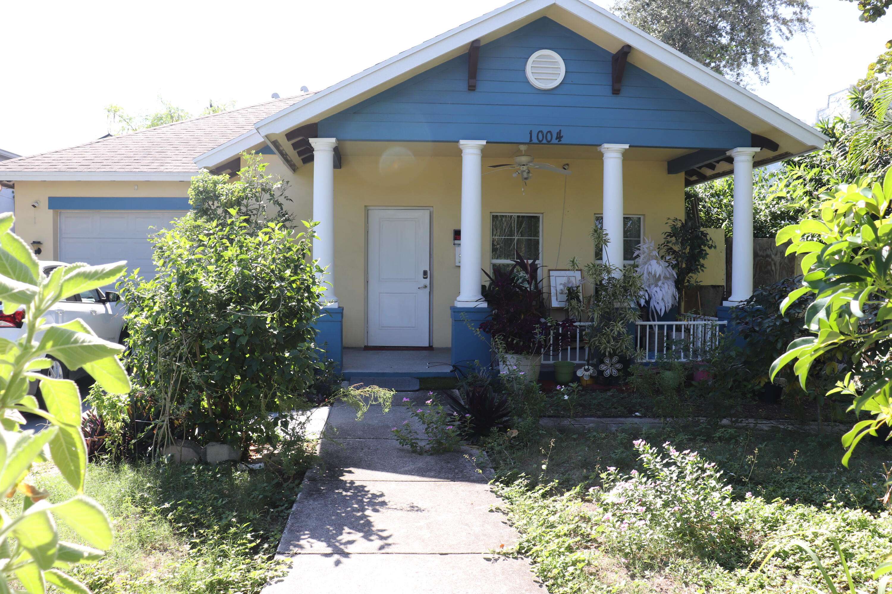 West Palm Beach, FL 33401,1004 14th ST