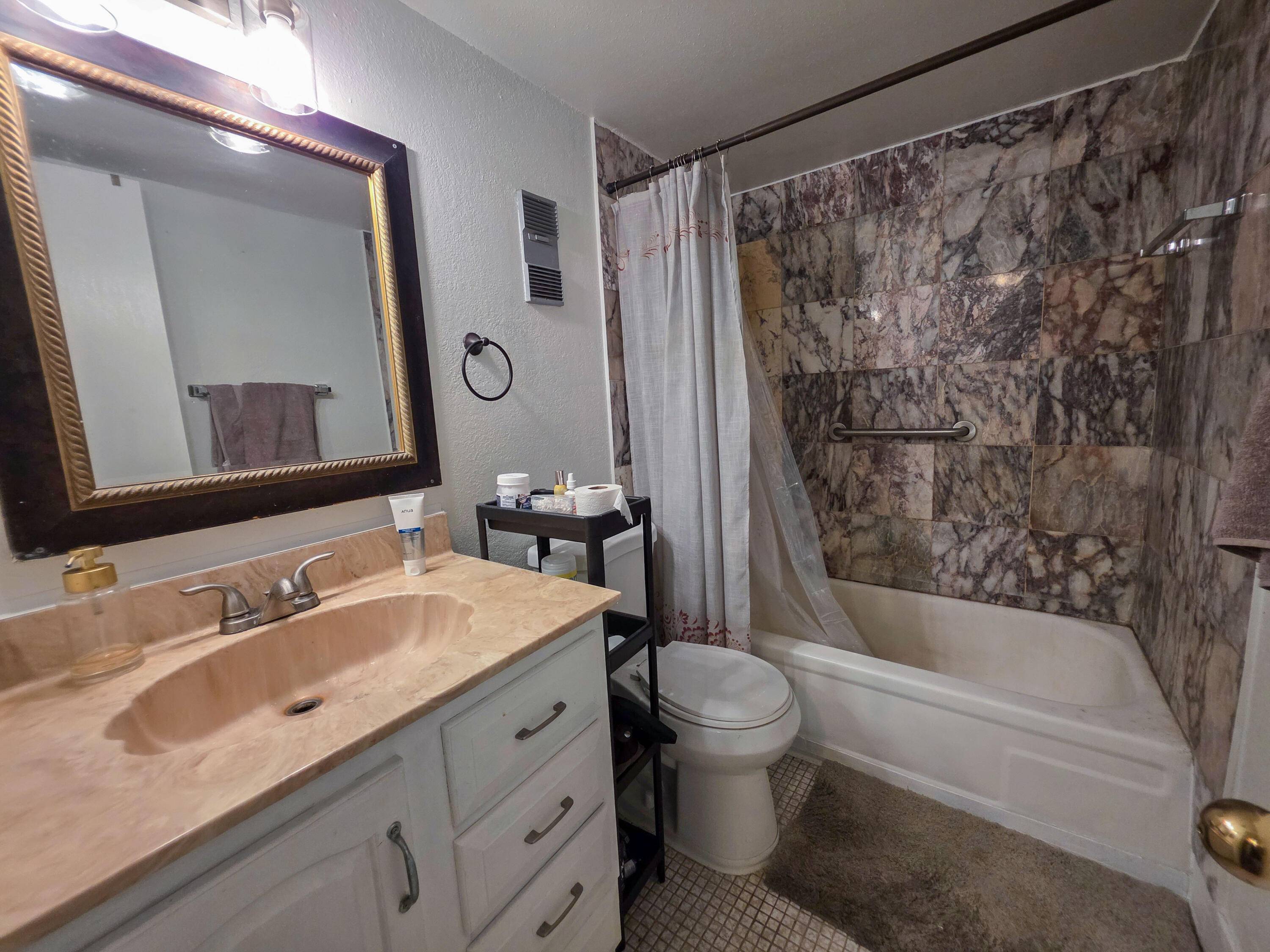 Lauderhill, FL 33351,7960 NW 50th ST 202